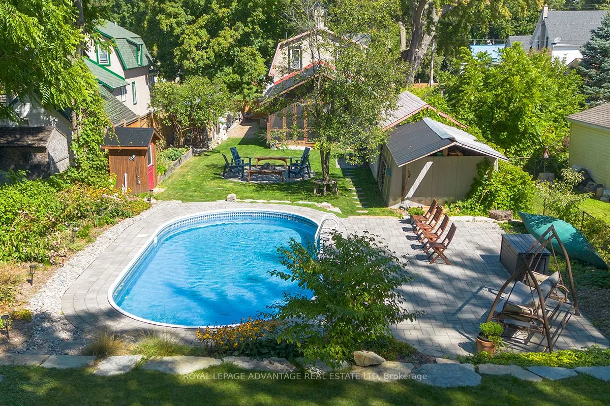 74 Beckwith Street E