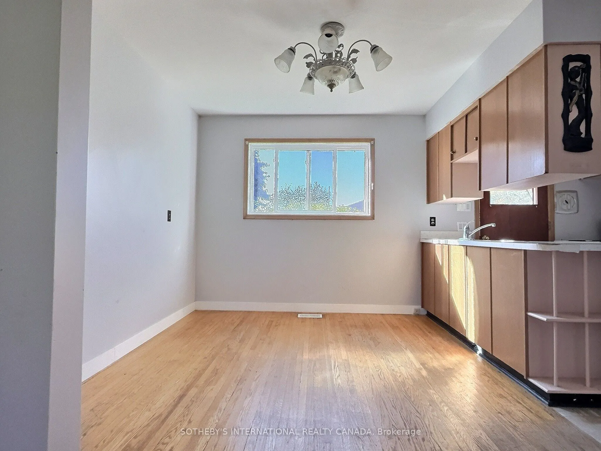 27 Hilltop Drive