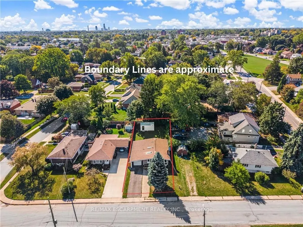 6122 Mayfair Drive
