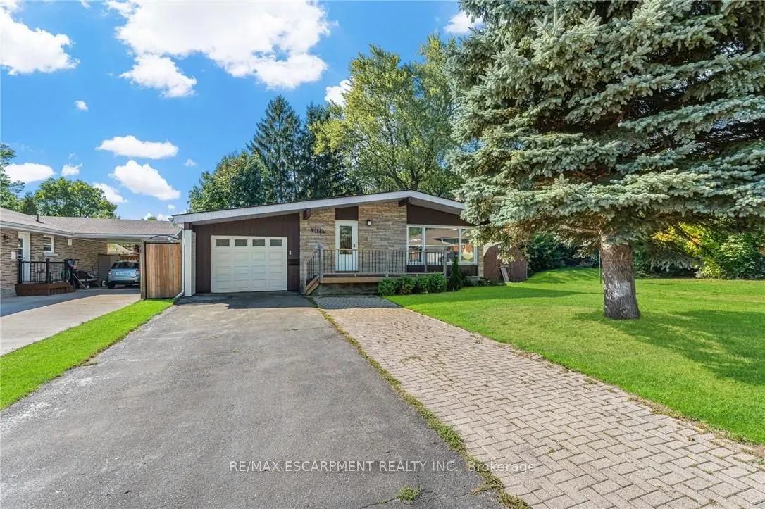 6122 Mayfair Drive