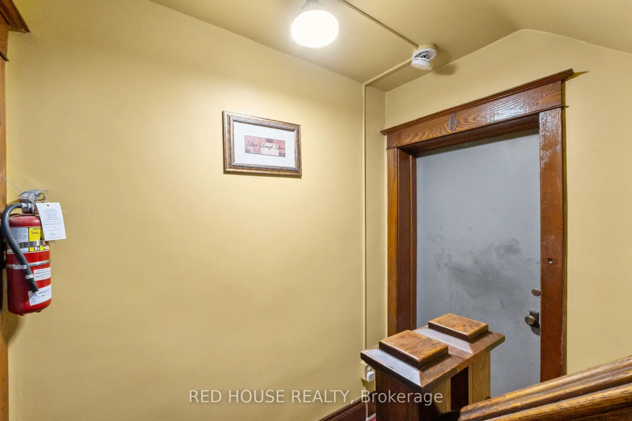 55 Balsam Avenue S, #Unit 6