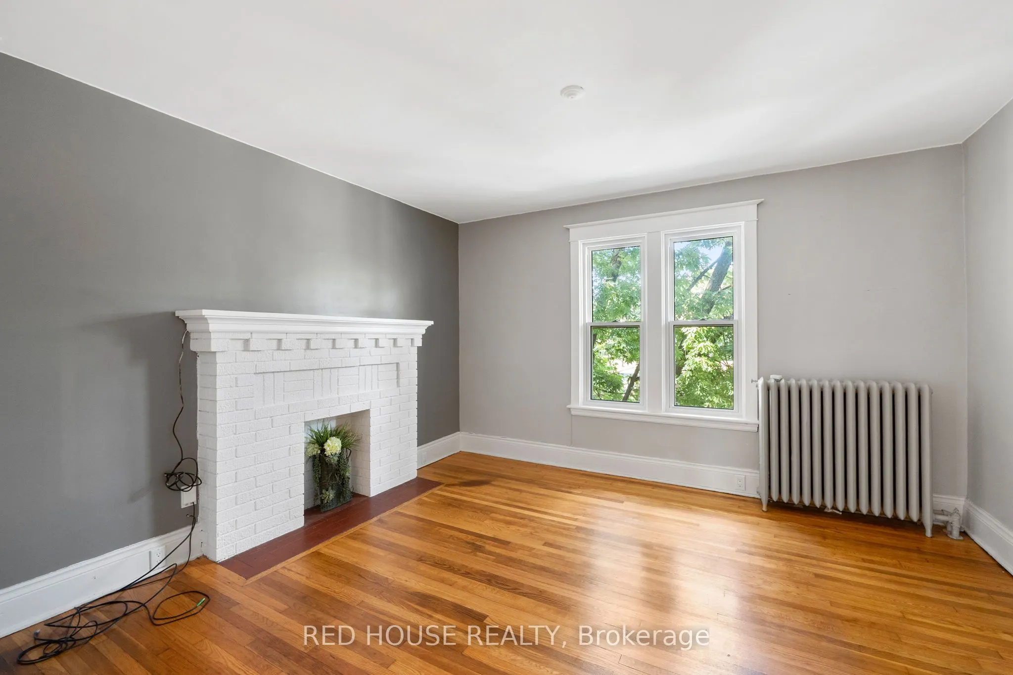 55 Balsam Avenue S, #Unit 6
