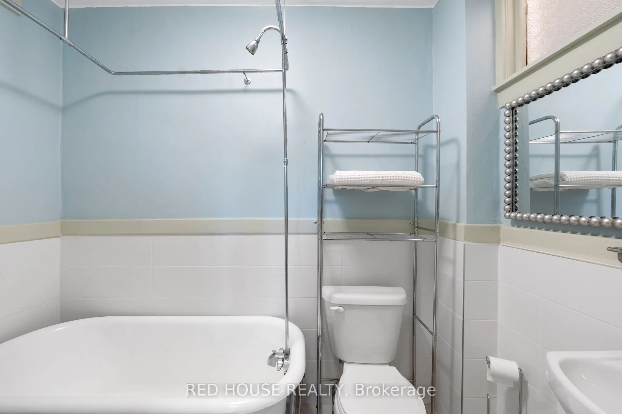 55 Balsam Avenue S, #Unit 6