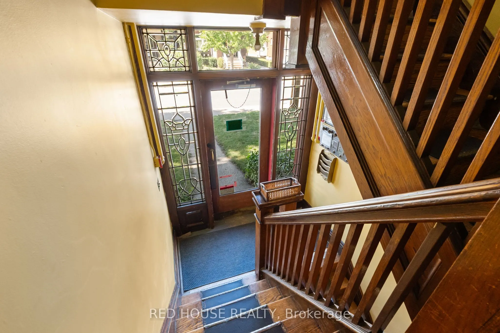 55 Balsam Avenue S, #Unit 6