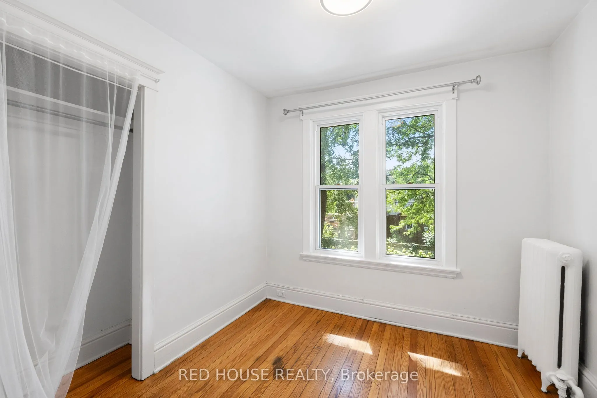 55 Balsam Avenue S, #Unit 6