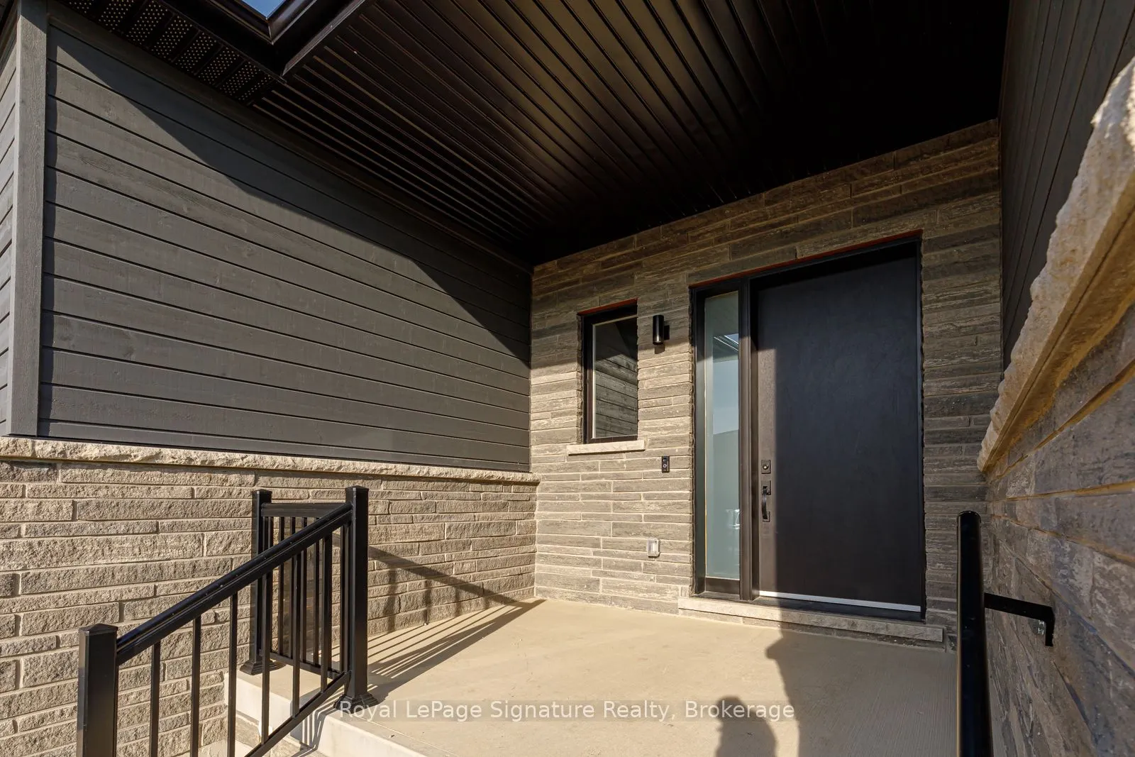 107 SLADDEN Court