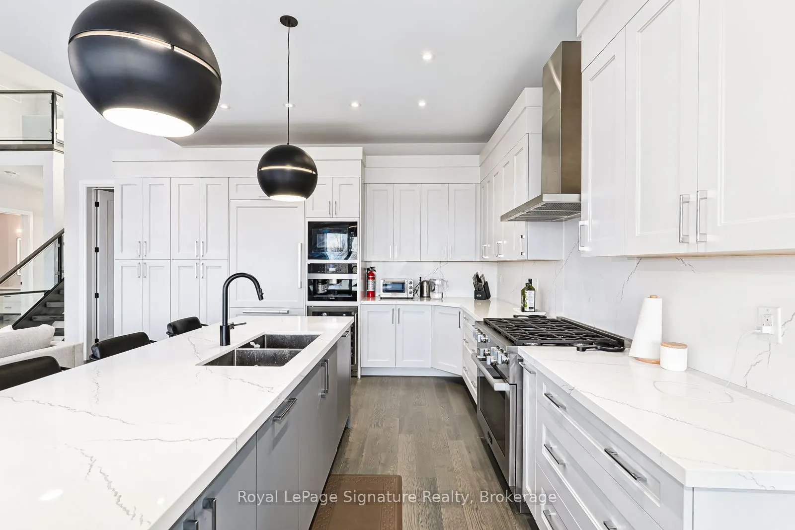 107 SLADDEN Court