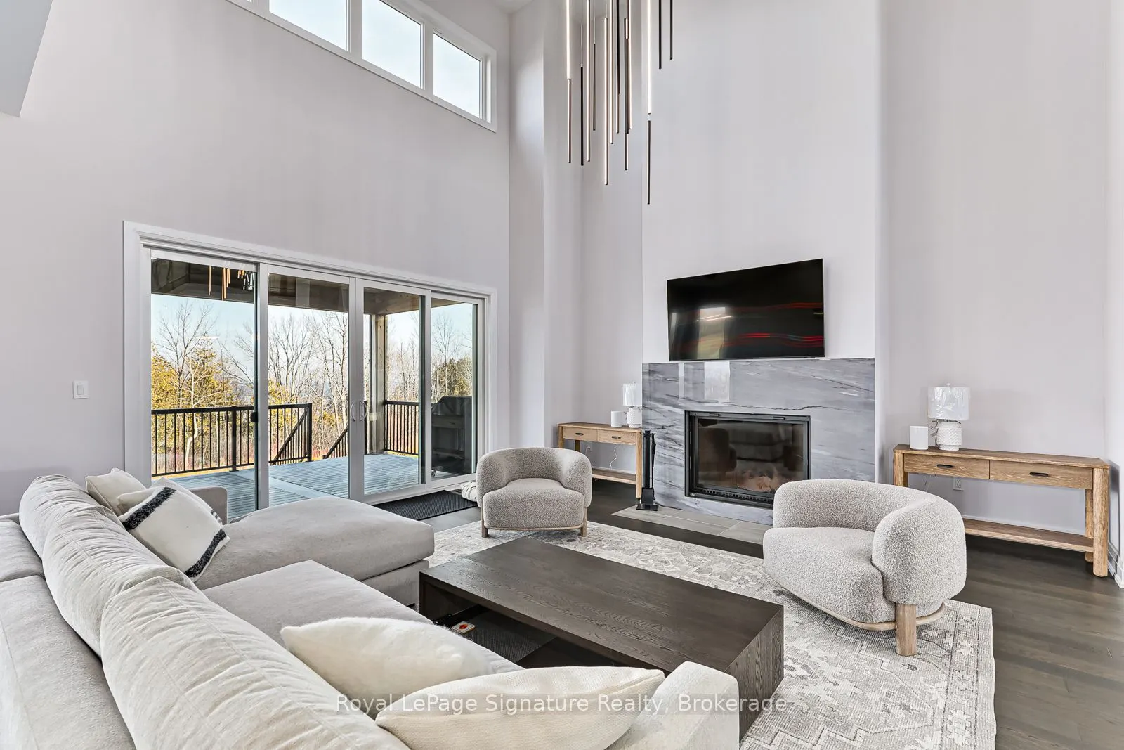 107 SLADDEN Court