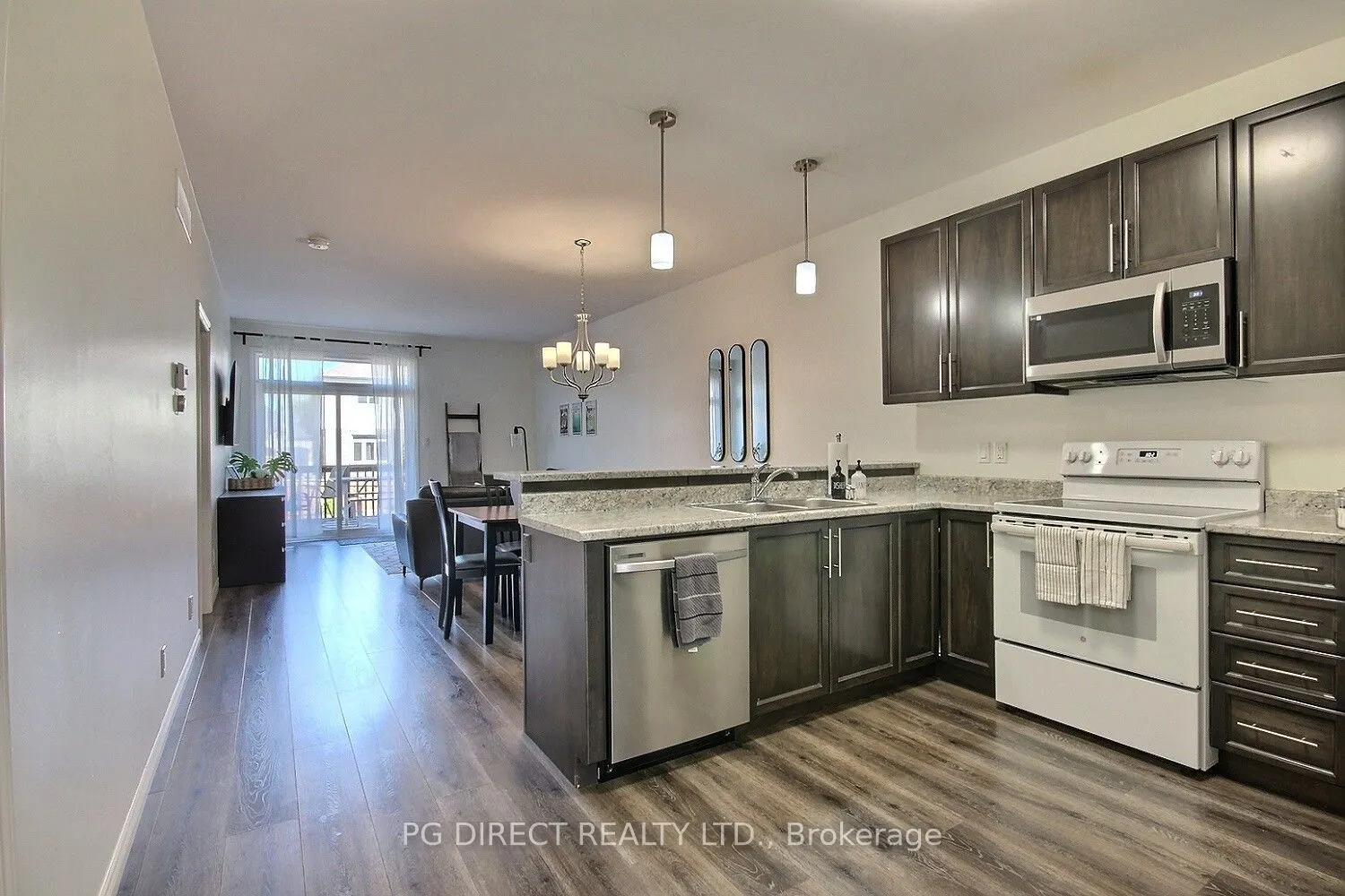 60 Ledgerock Court