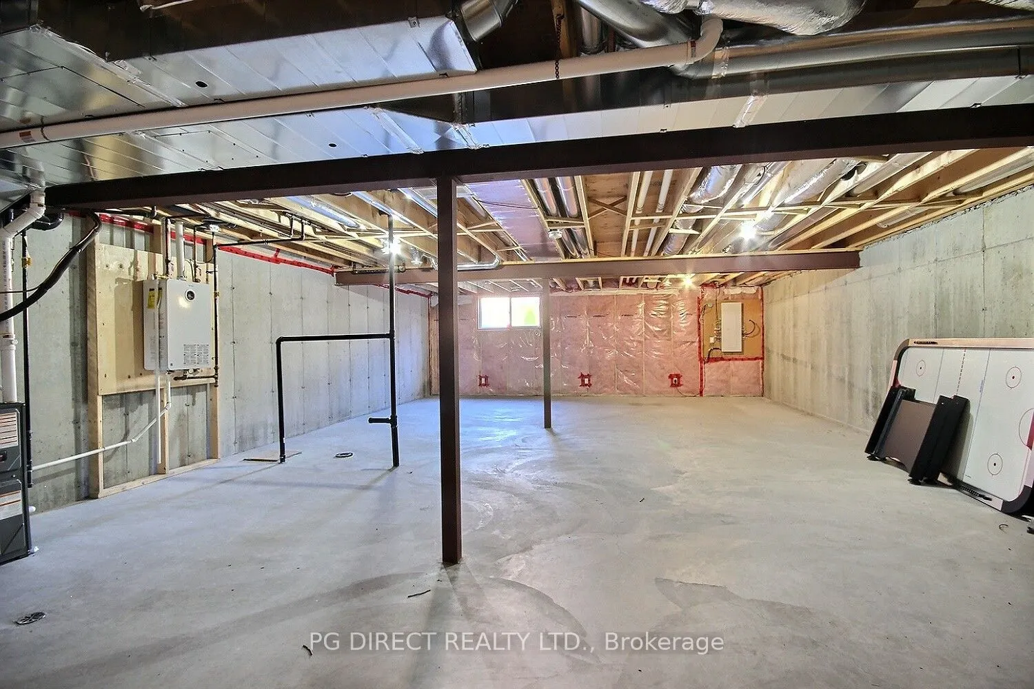 60 Ledgerock Court