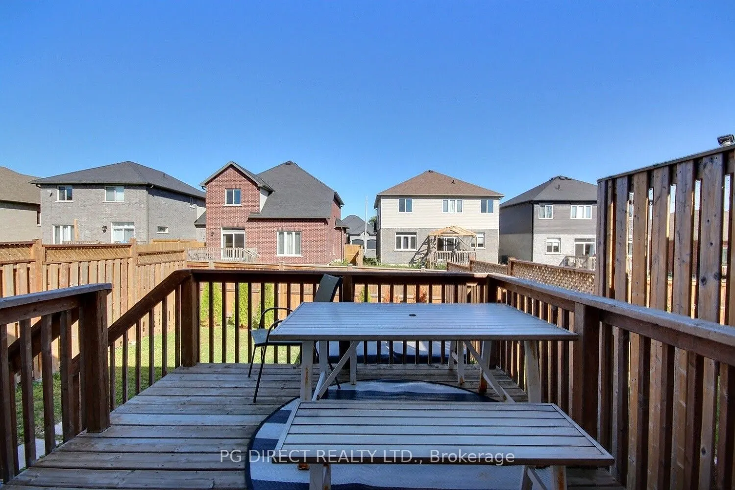 60 Ledgerock Court