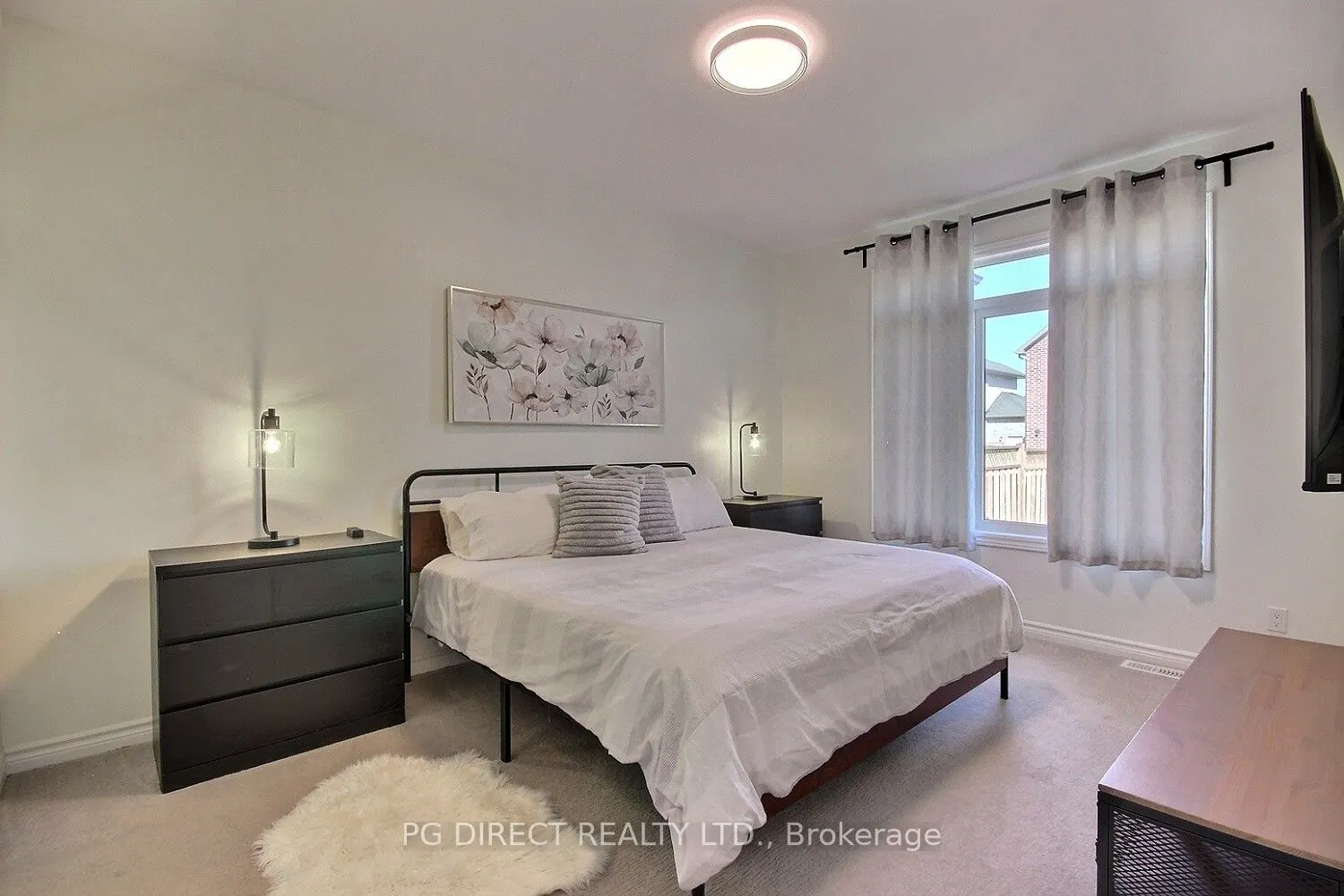 60 Ledgerock Court