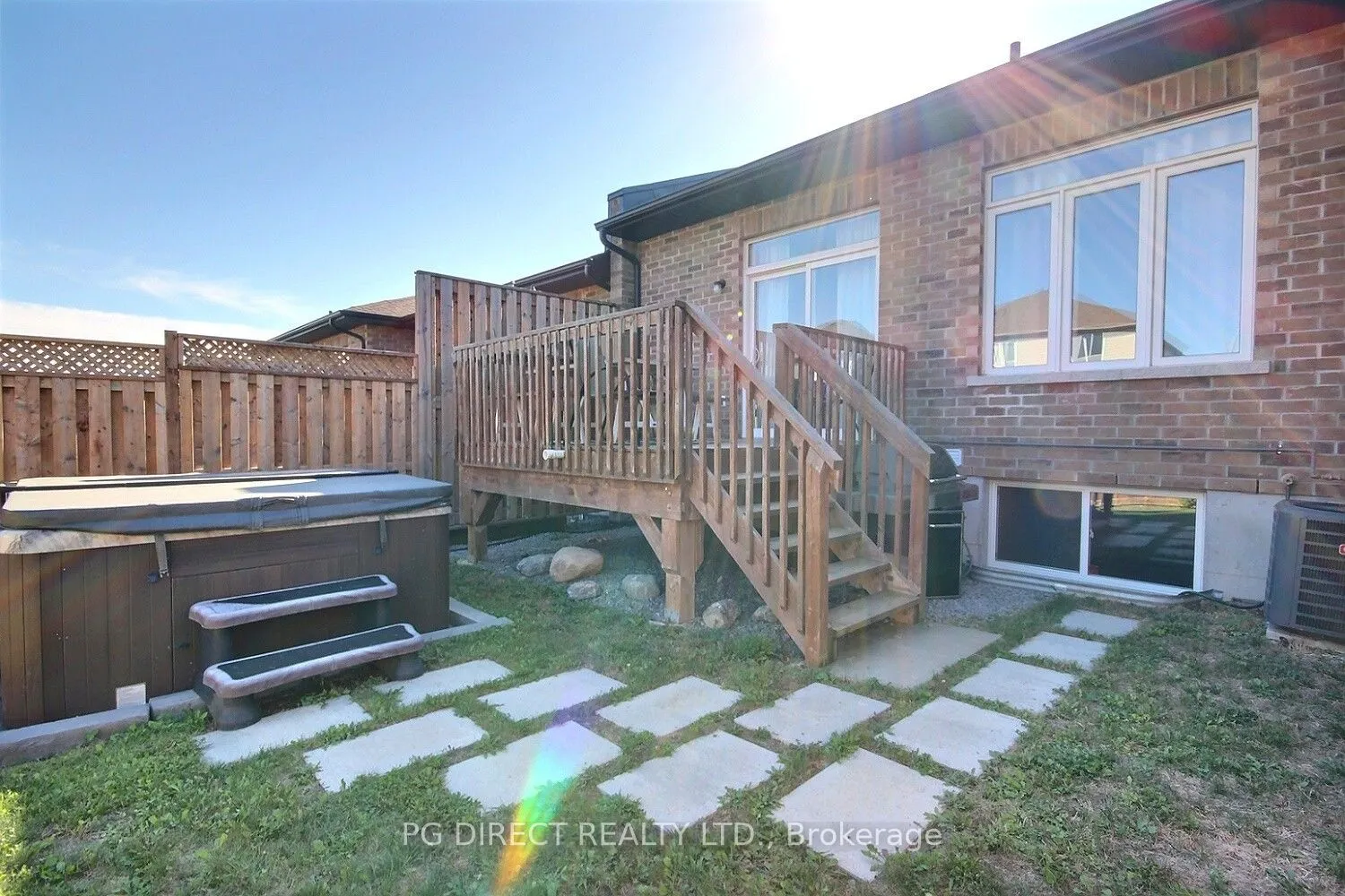 60 Ledgerock Court