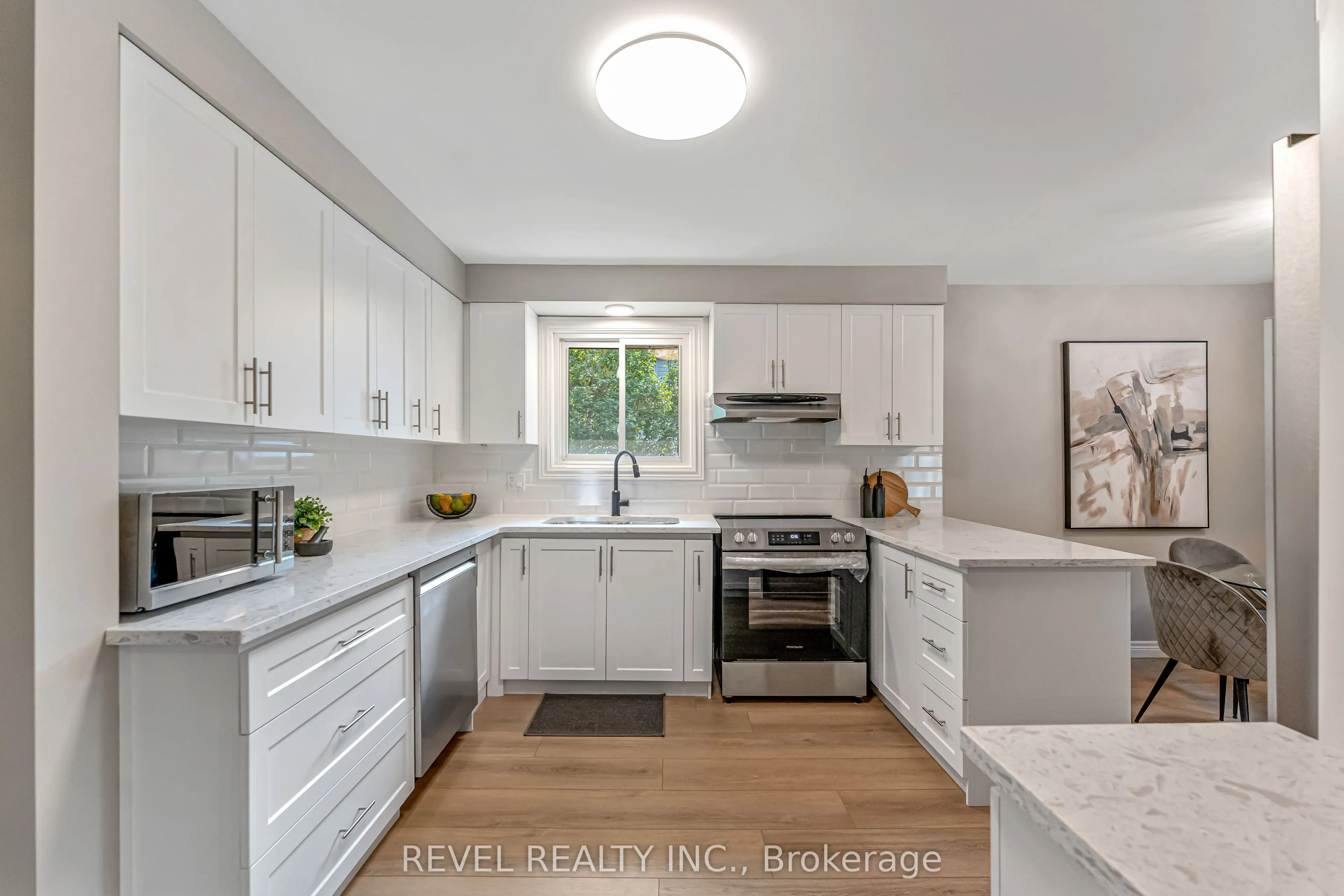 323 Hixon Road
