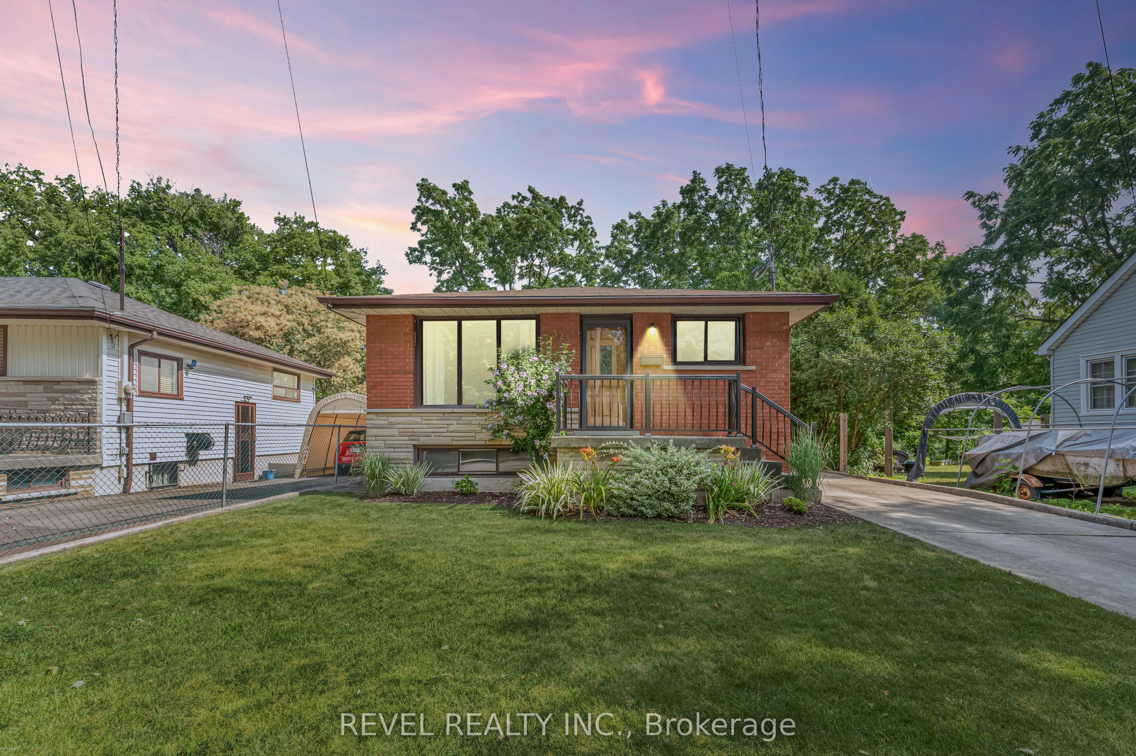 323 Hixon Road