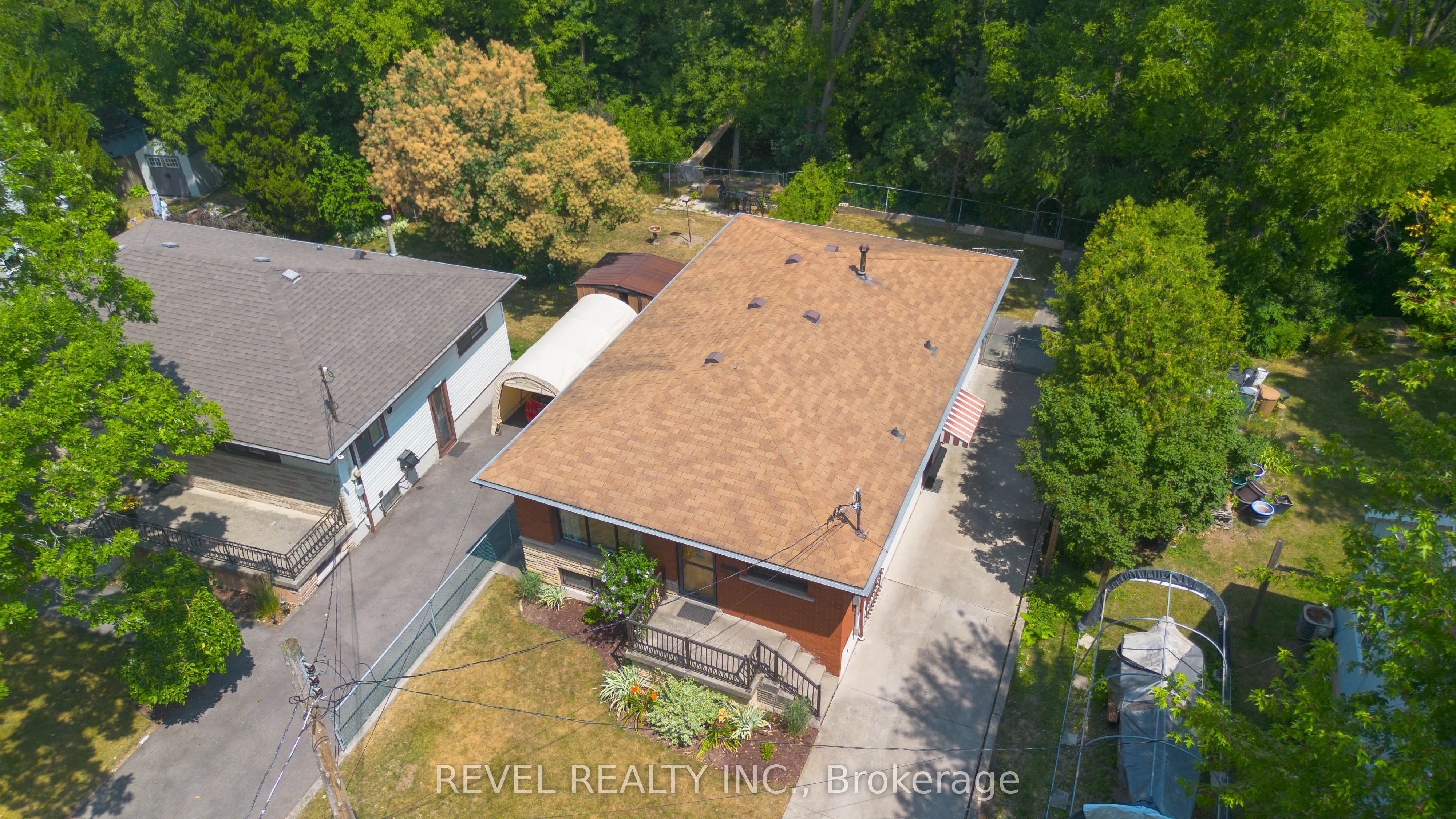 323 Hixon Road