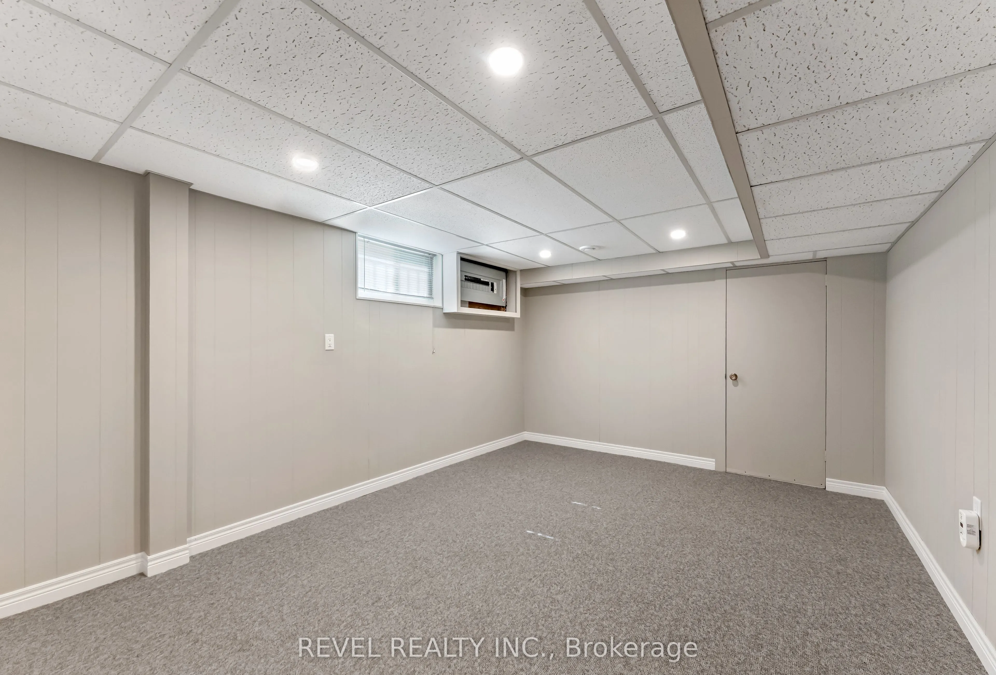 323 Hixon Road