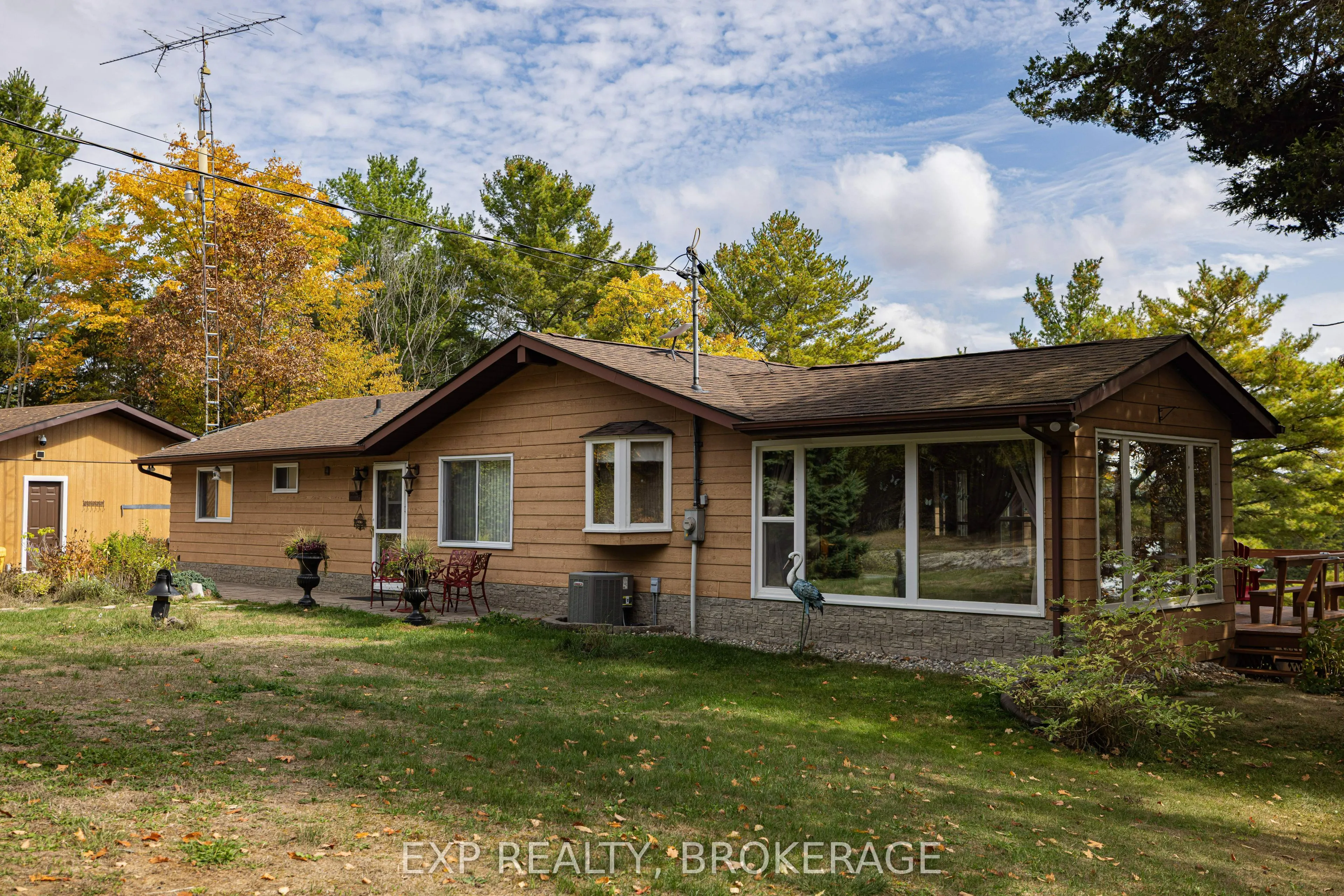 3037 Hilltop Lane