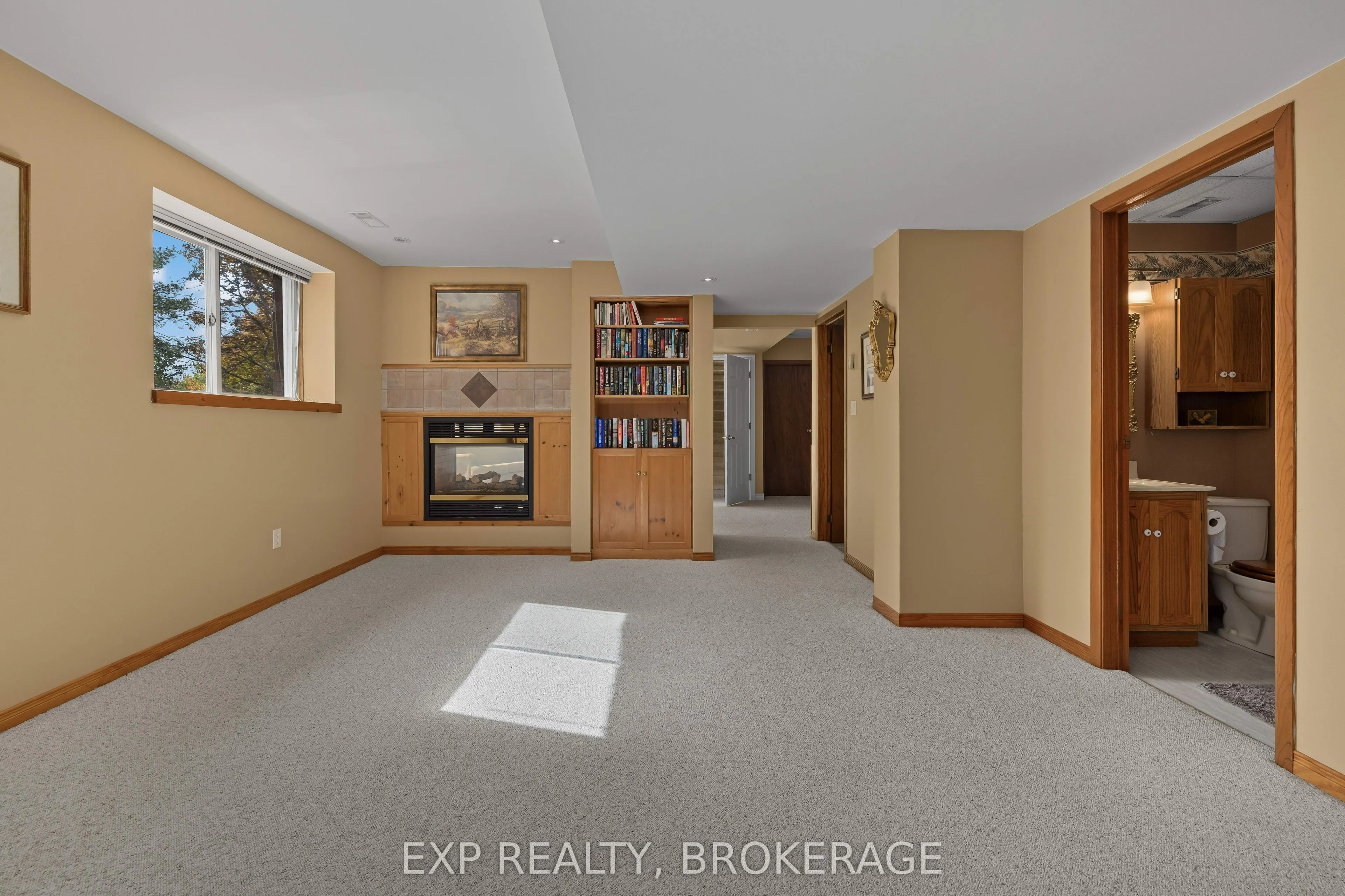 3037 Hilltop Lane
