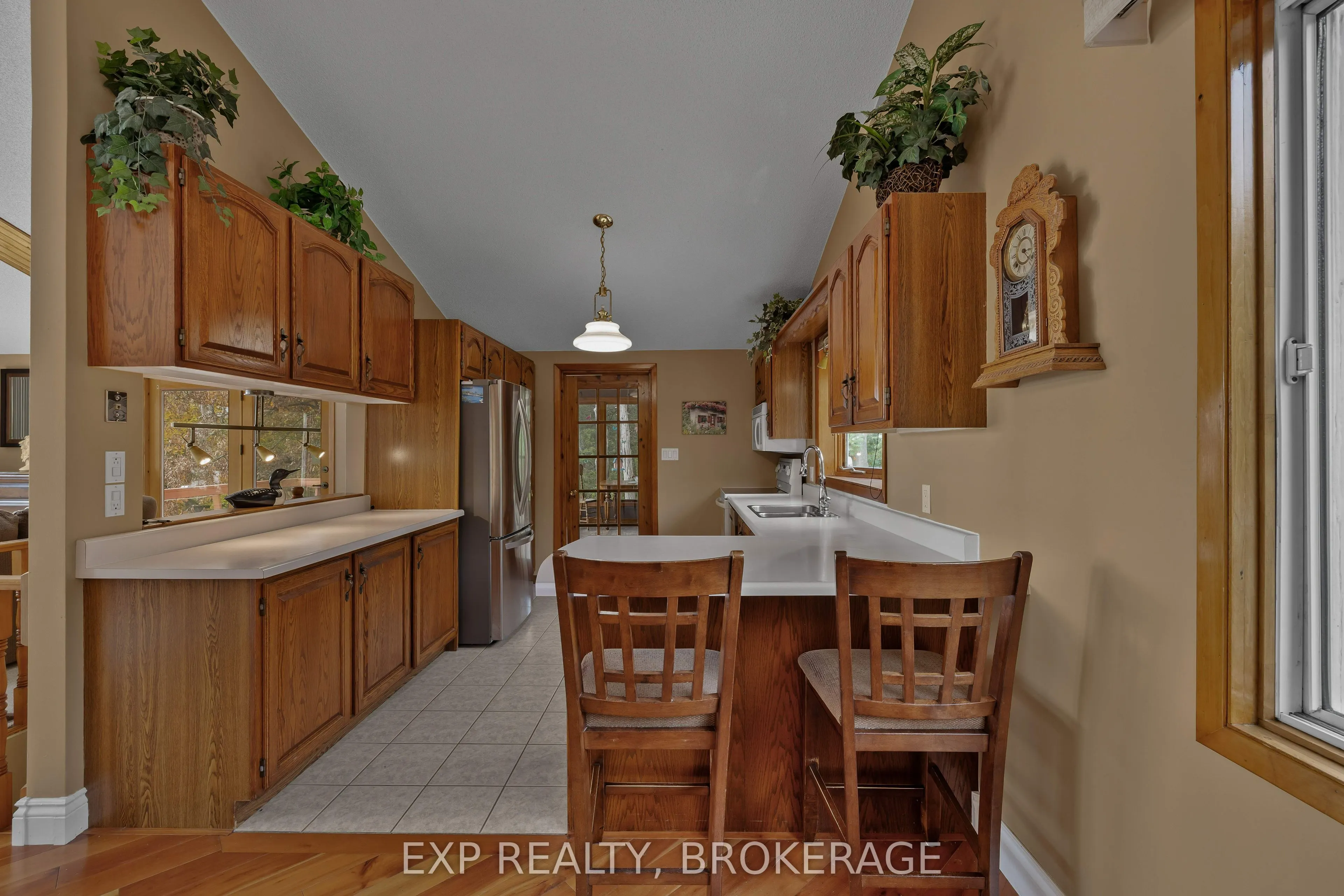 3037 Hilltop Lane