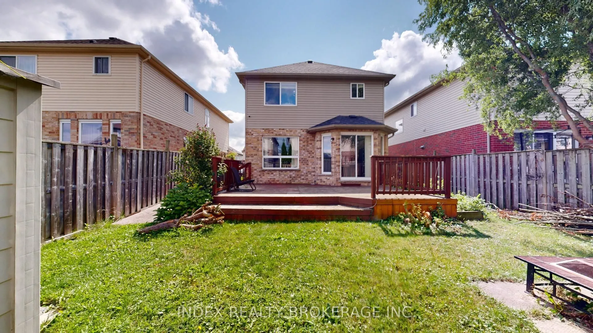 3389 Georgeheriot Lane