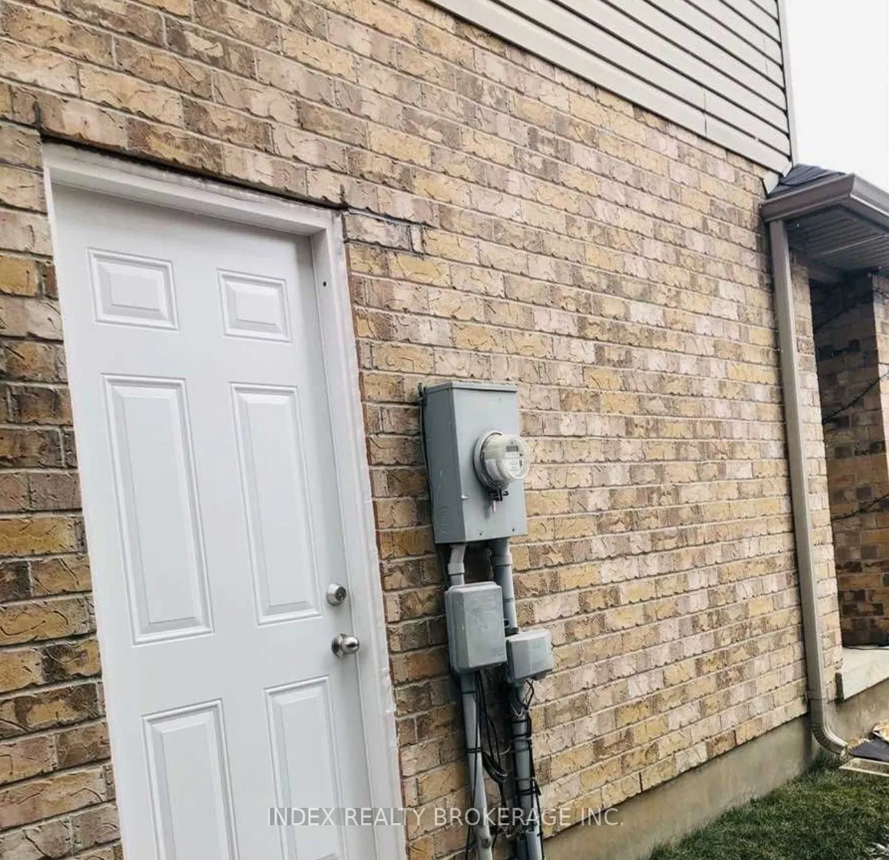 3389 Georgeheriot Lane
