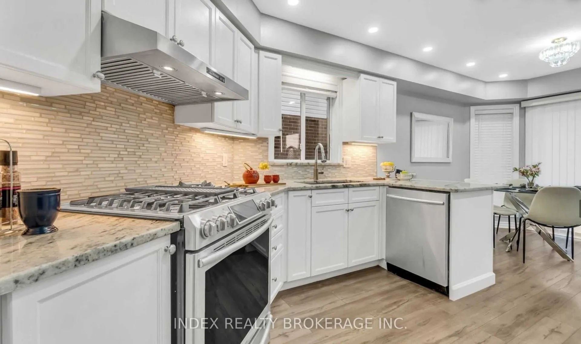 3389 Georgeheriot Lane