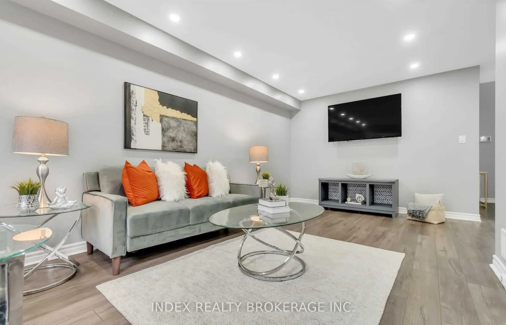 3389 Georgeheriot Lane