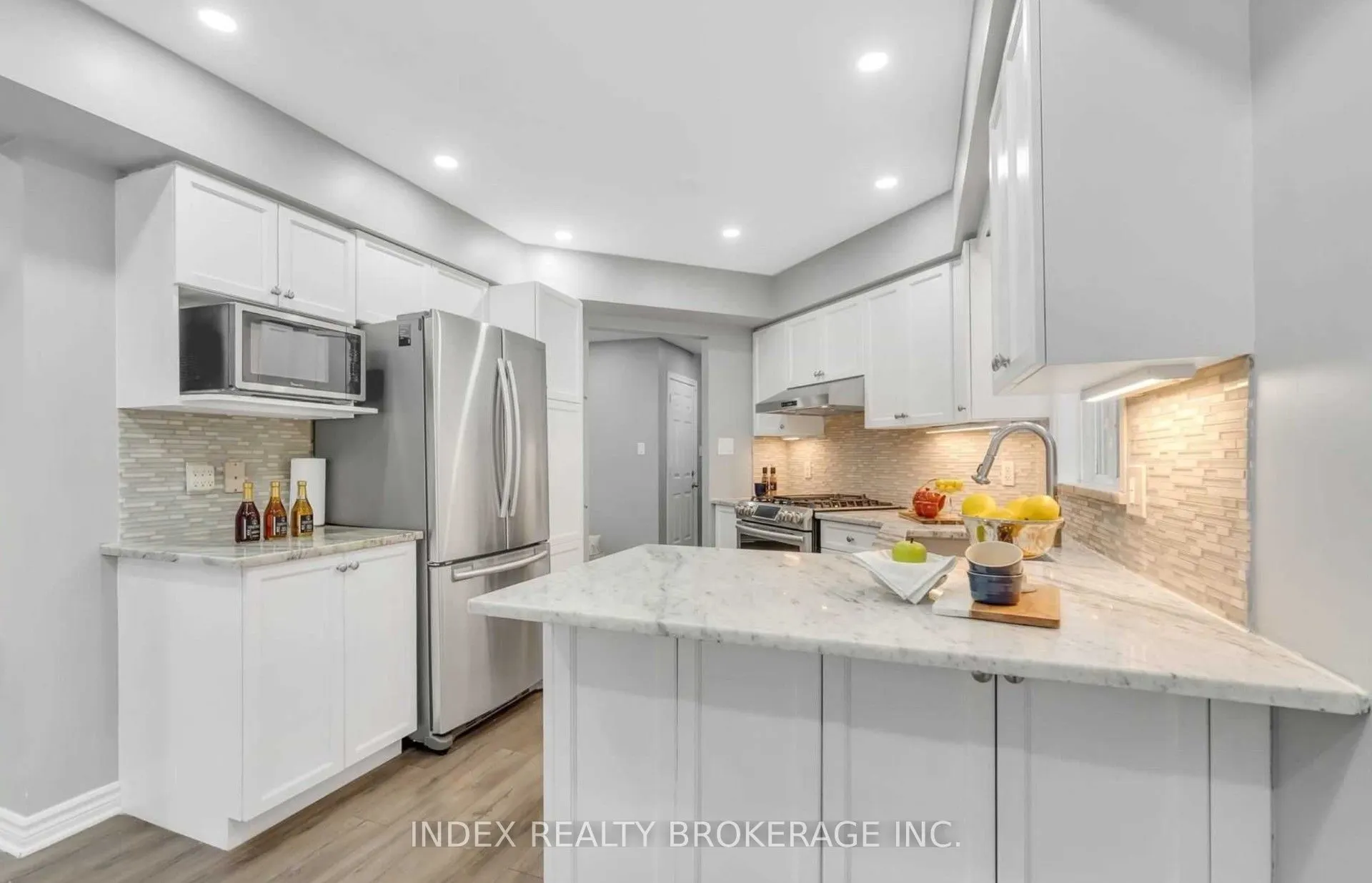 3389 Georgeheriot Lane