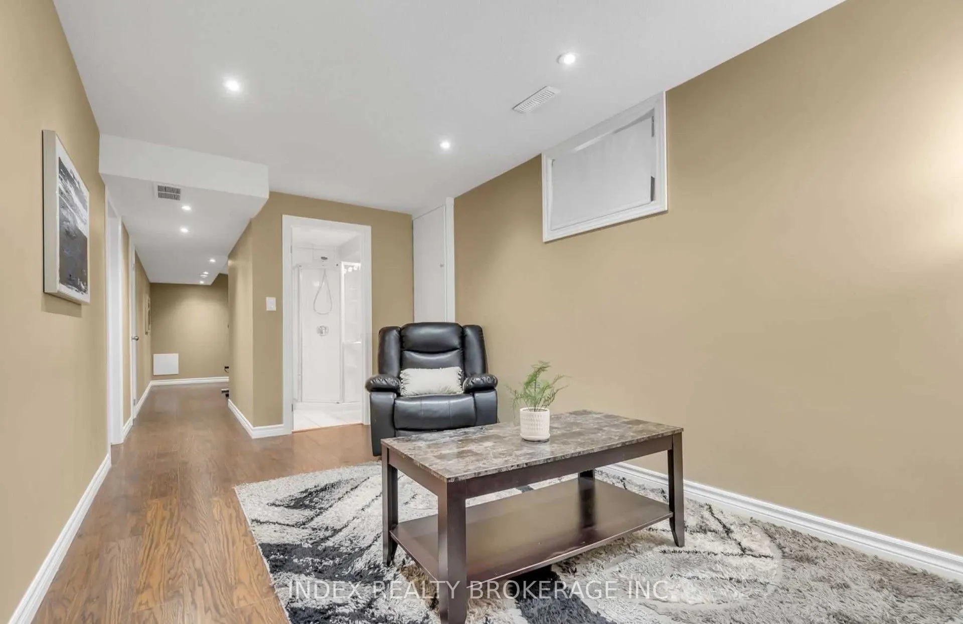 3389 Georgeheriot Lane