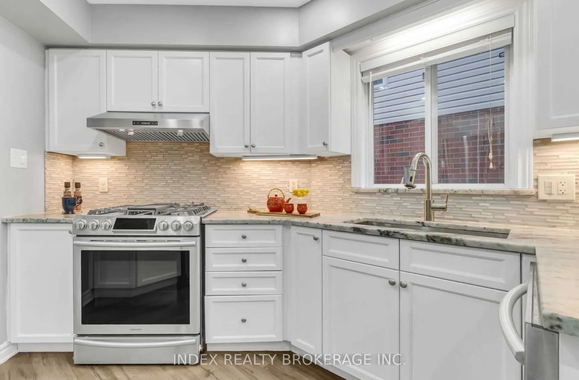 3389 Georgeheriot Lane
