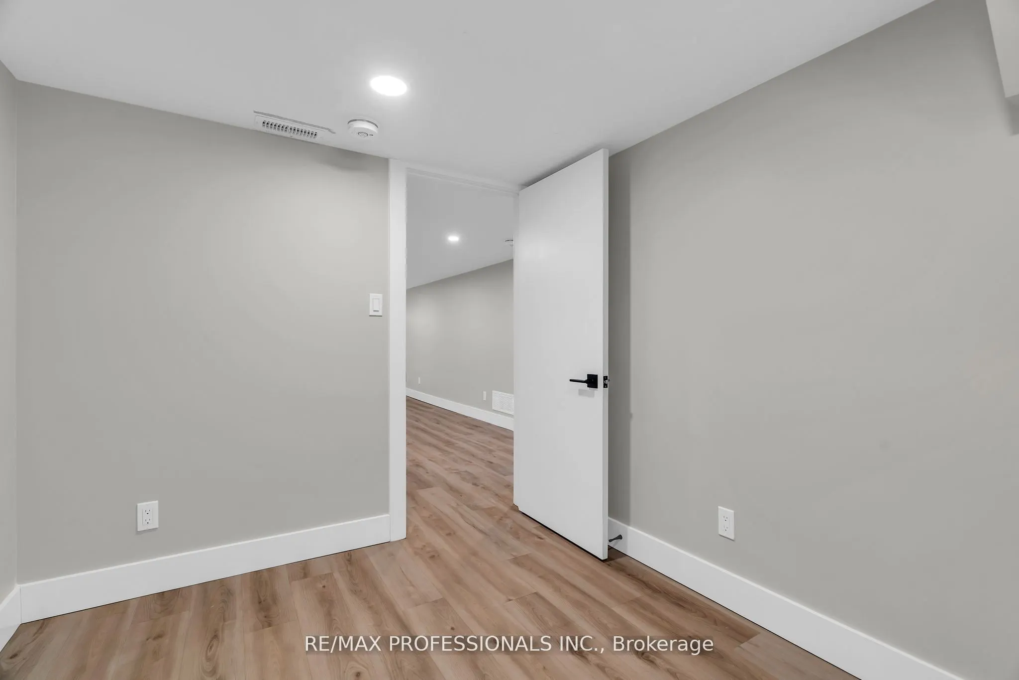 139 Byron Avenue, #Lower