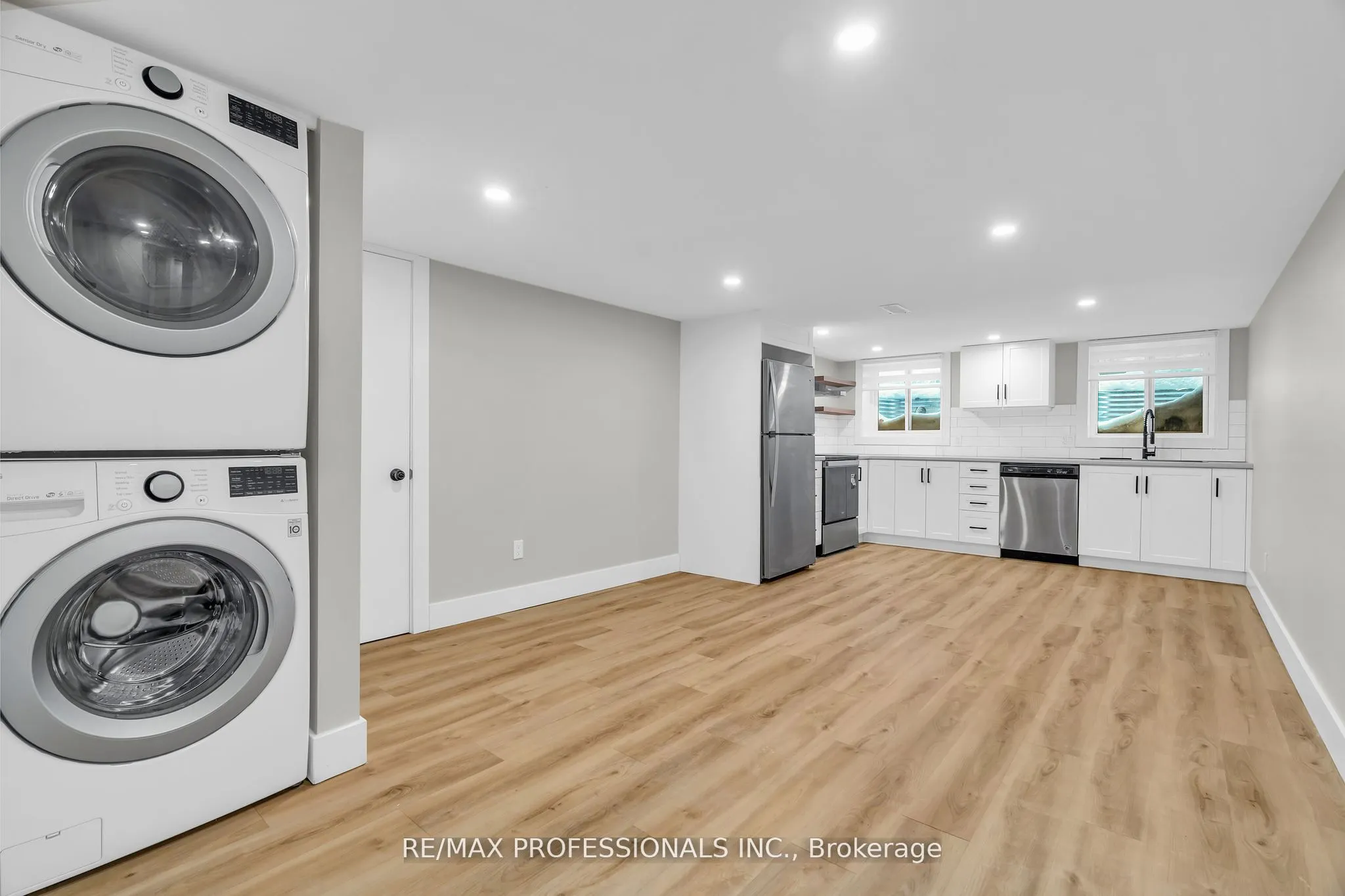 139 Byron Avenue, #Lower