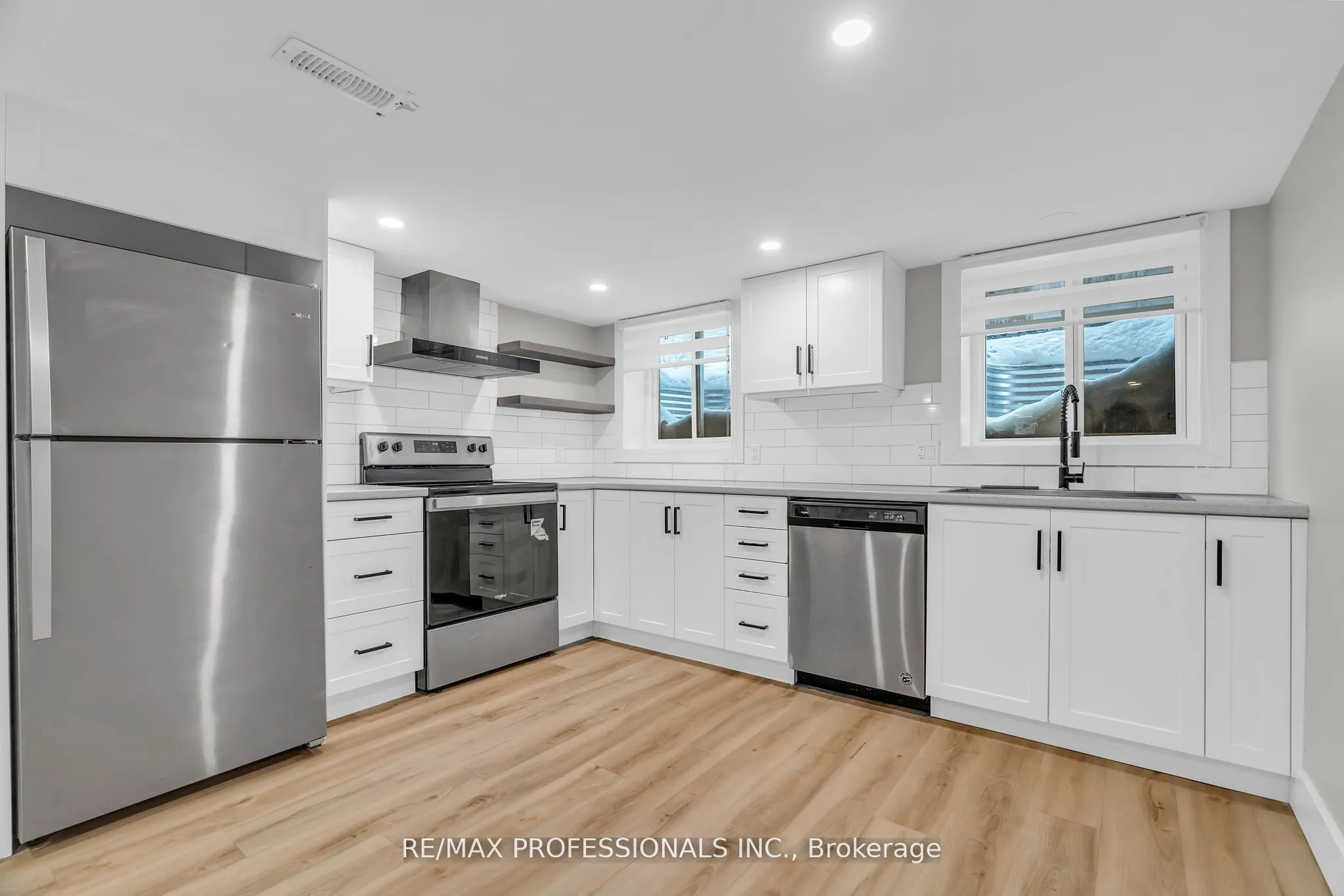 139 Byron Avenue, #Lower
