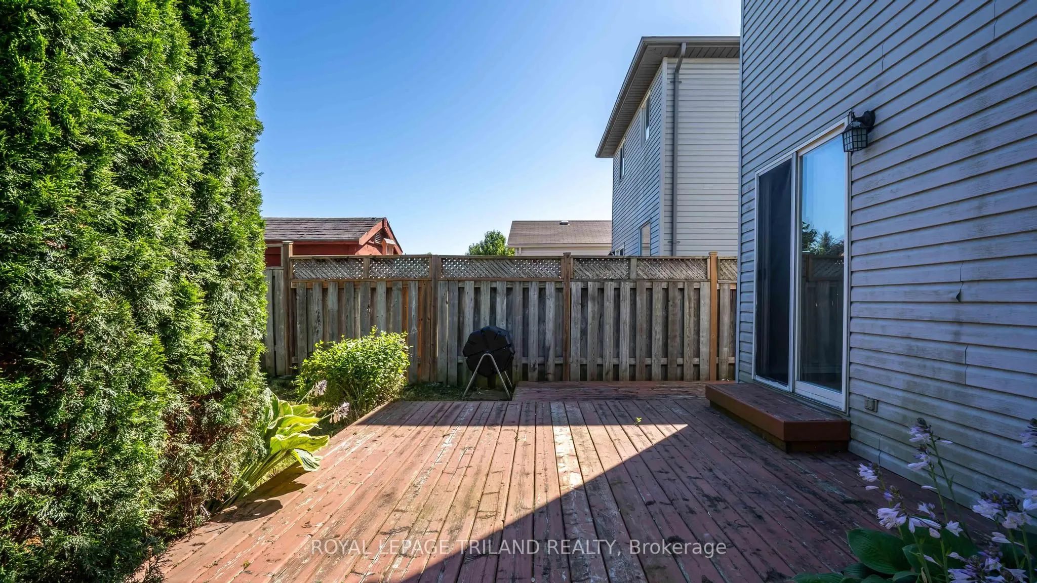 223 SIMPSON Crescent