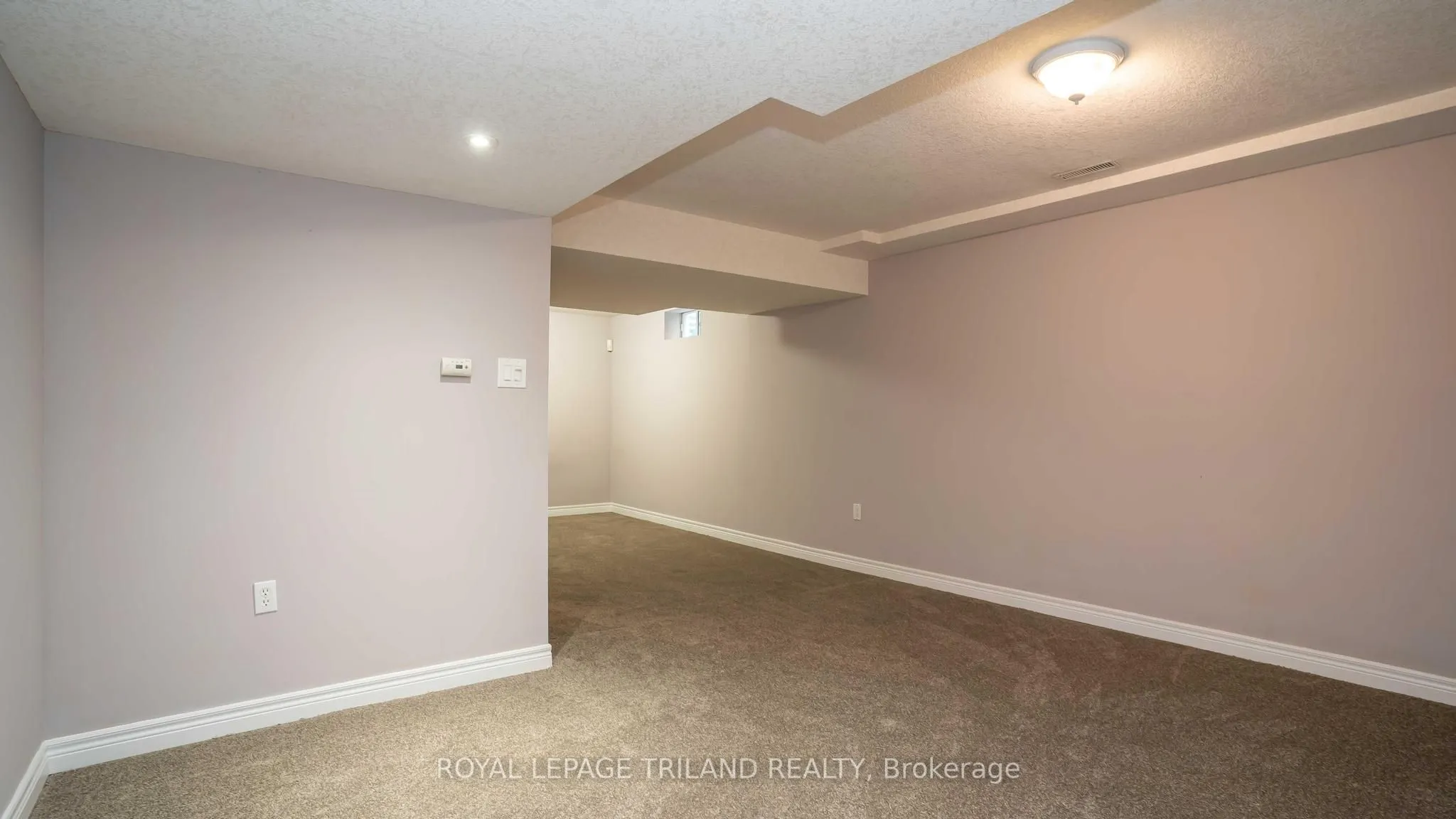 223 SIMPSON Crescent