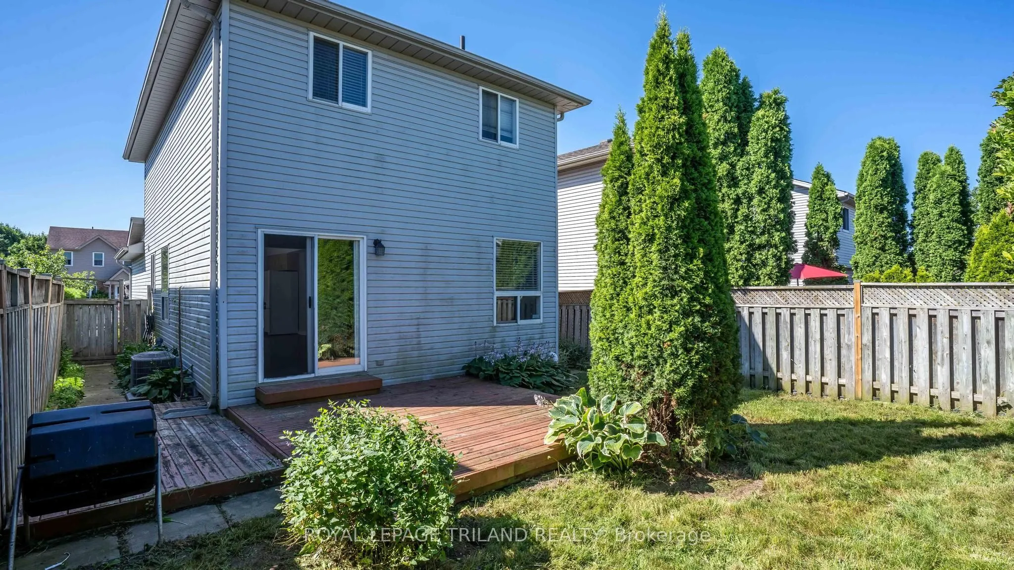 223 SIMPSON Crescent