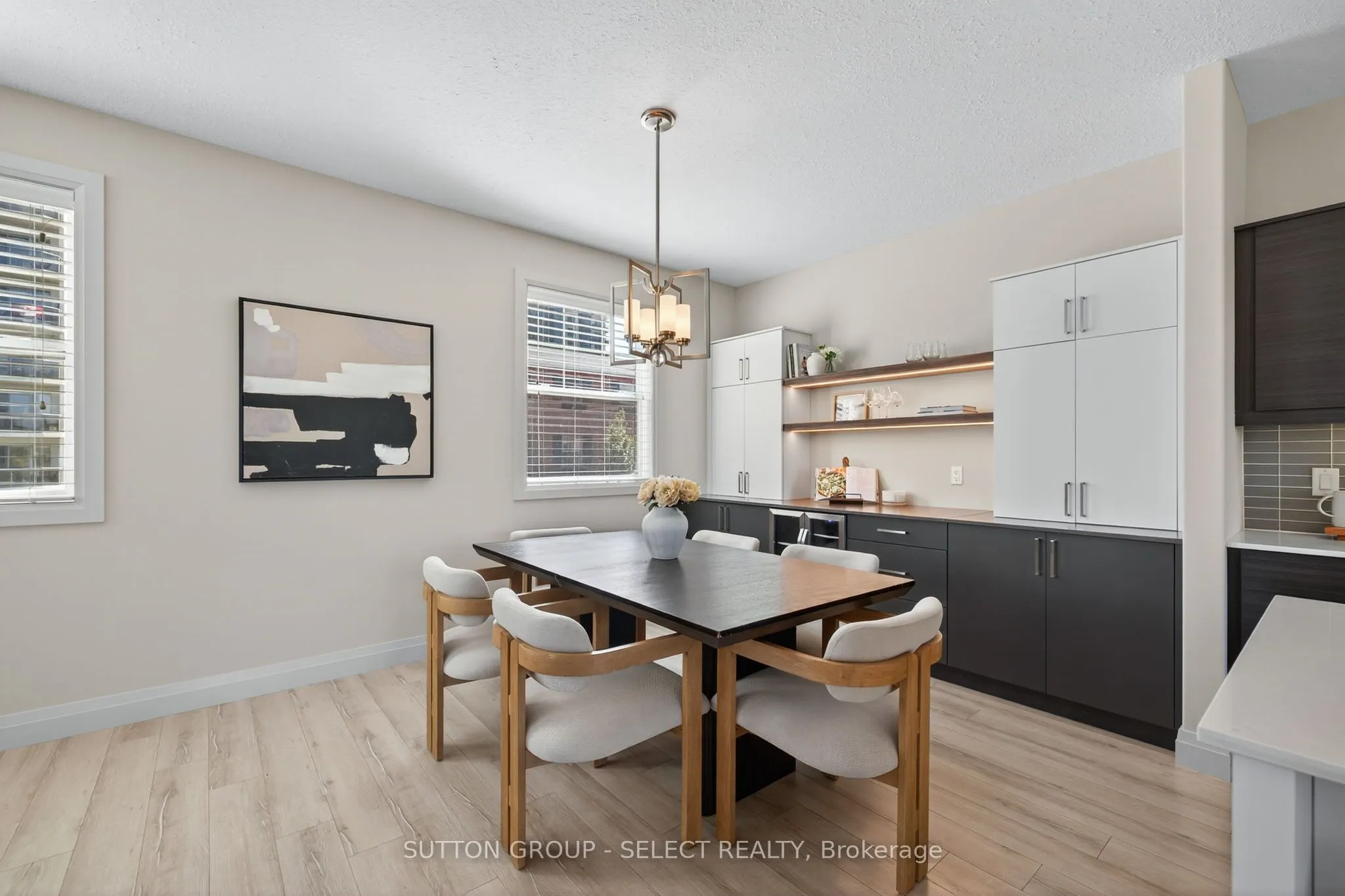 1040 CORONATION Drive, #29