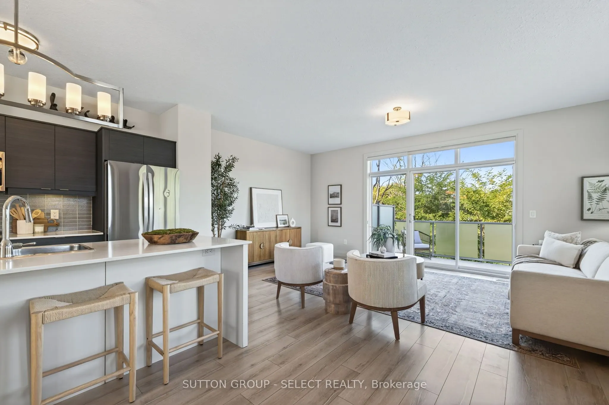 1040 CORONATION Drive, #29