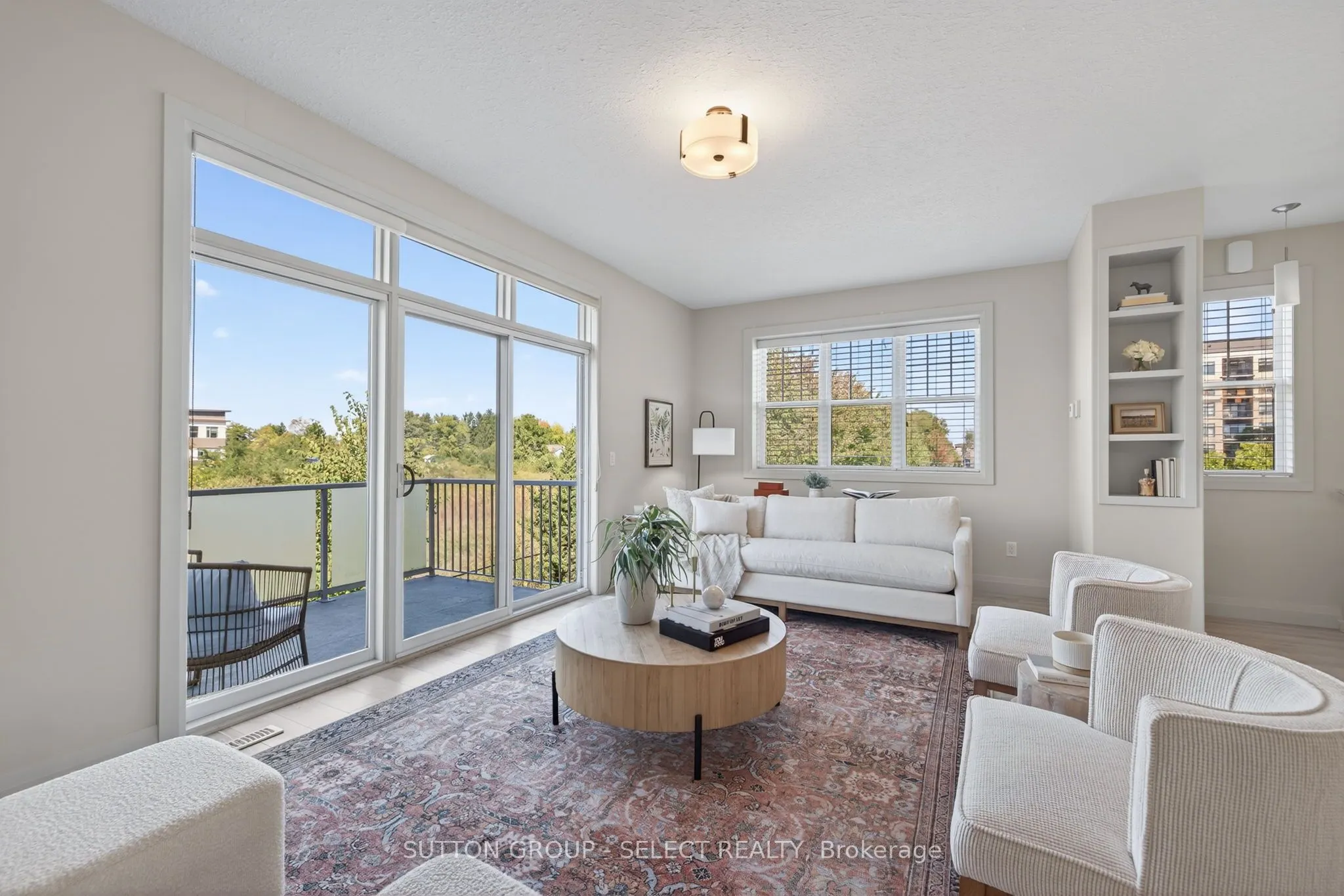 1040 CORONATION Drive, #29