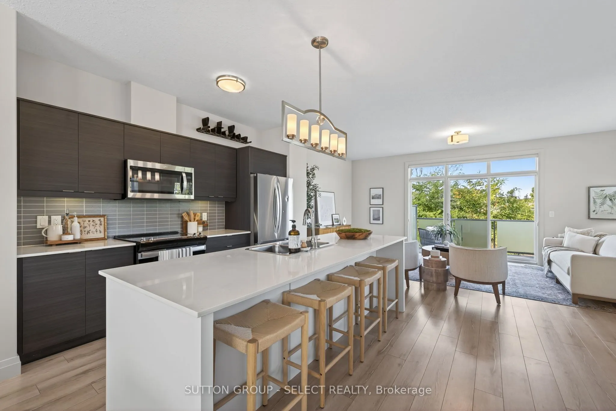 1040 CORONATION Drive, #29