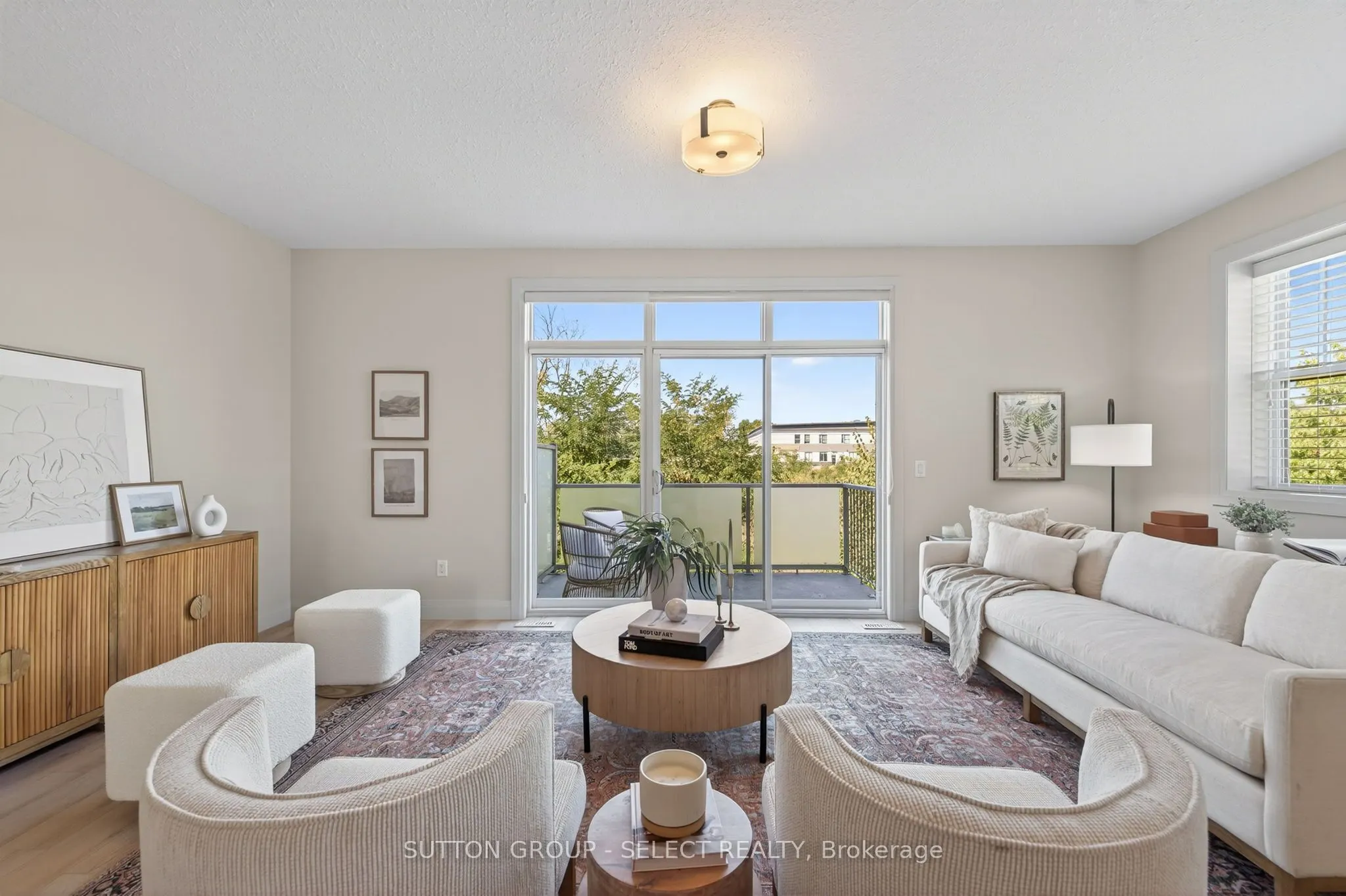 1040 CORONATION Drive, #29