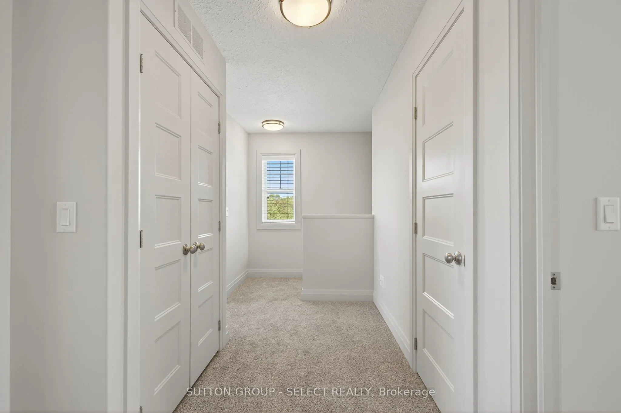 1040 CORONATION Drive, #29