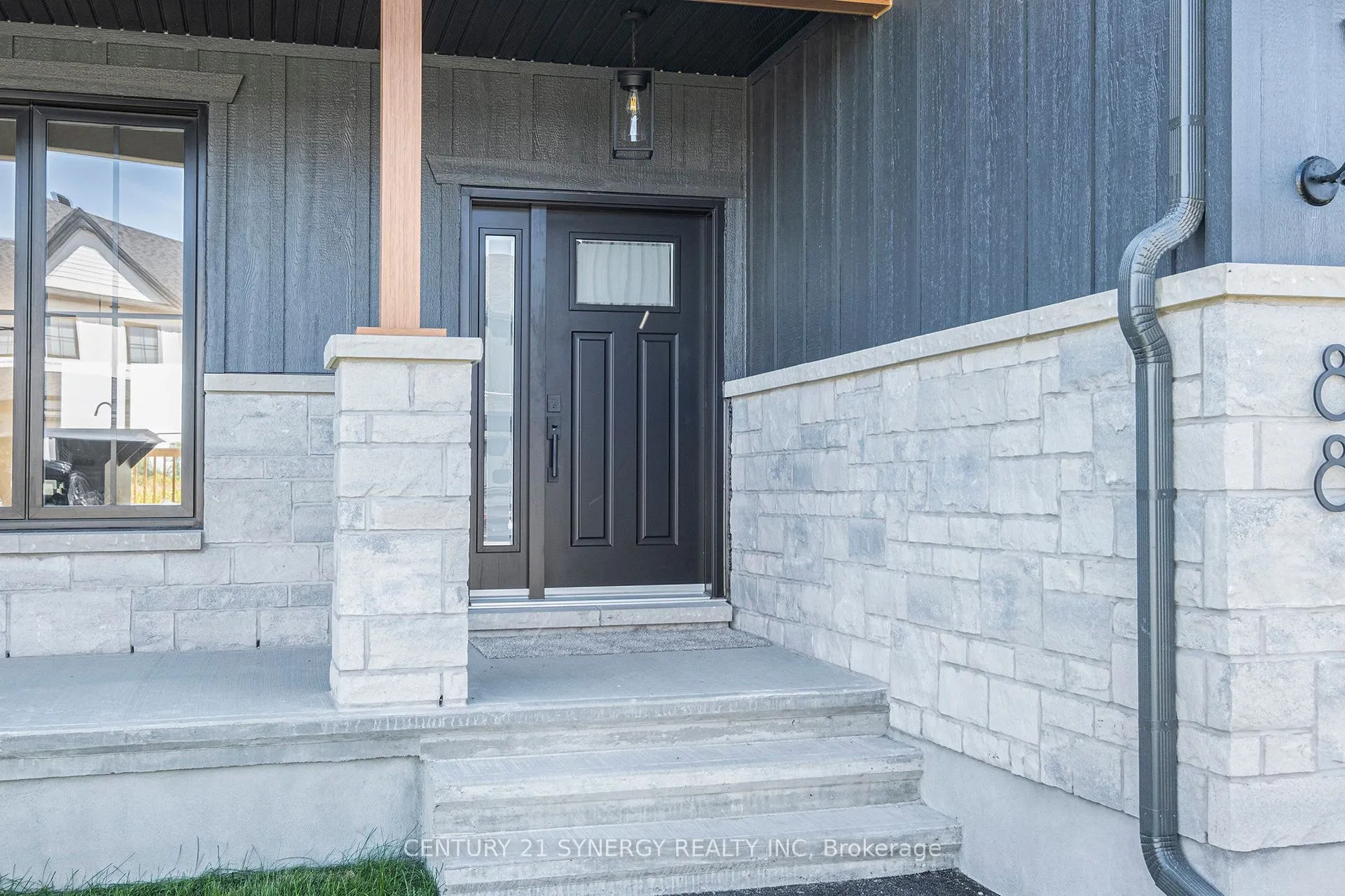 88 HELEN Street