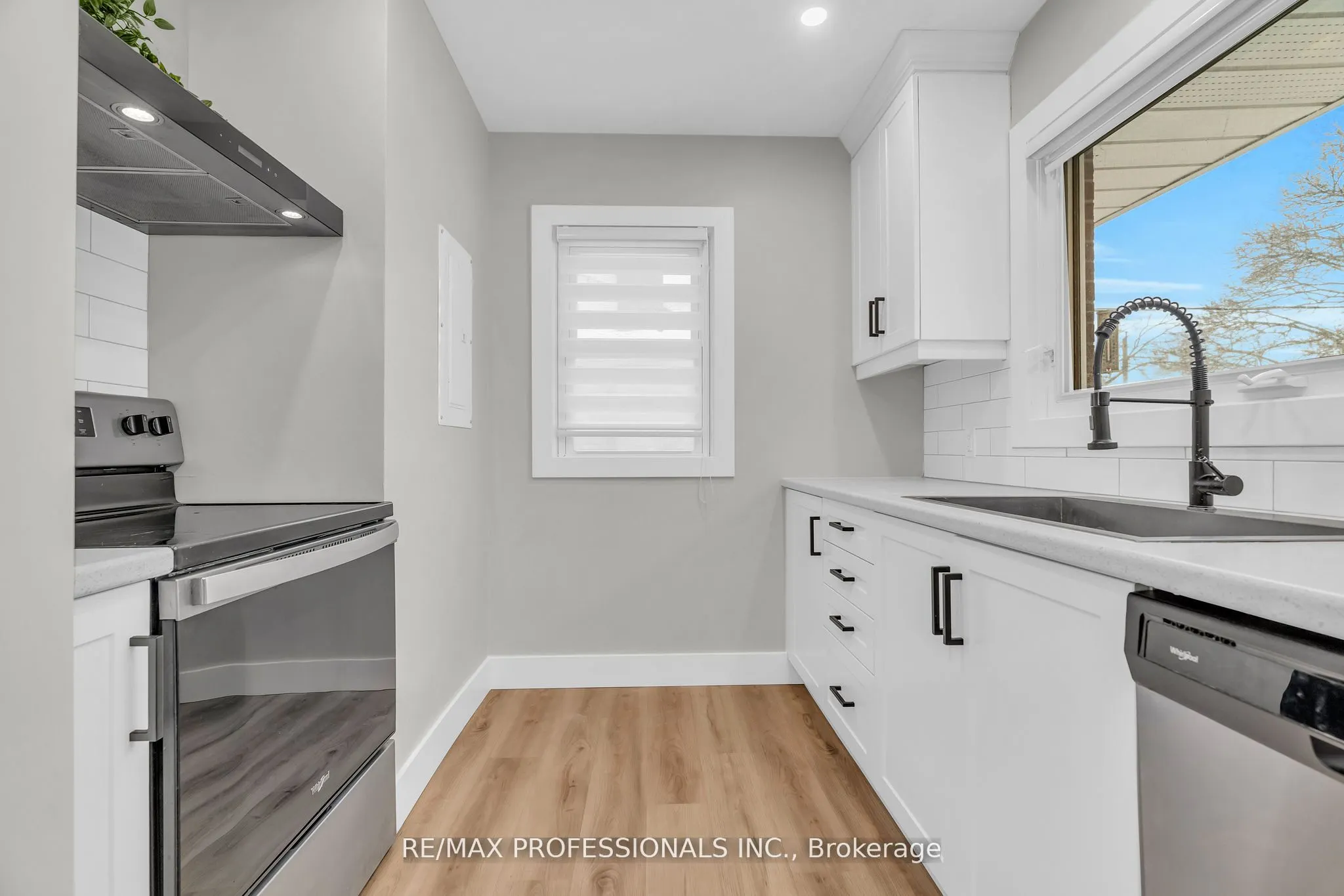 139 Byron Avenue, #Upper
