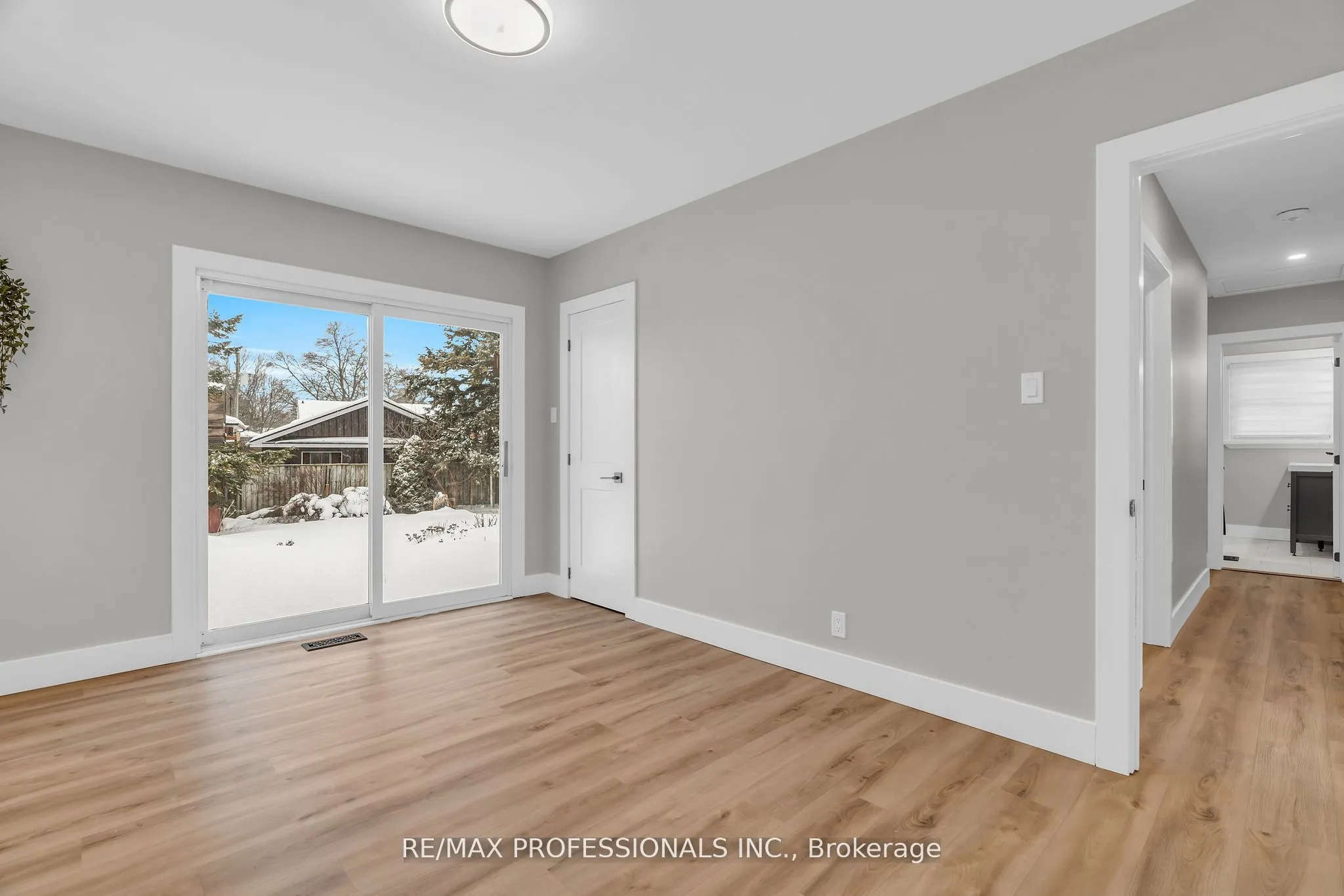 139 Byron Avenue, #Upper