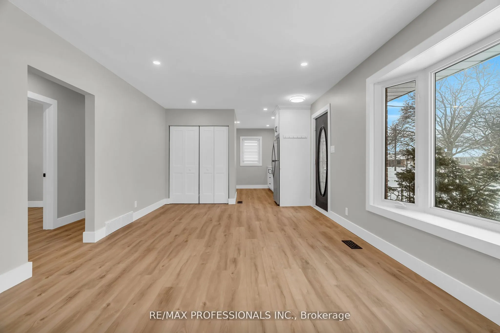 139 Byron Avenue, #Upper
