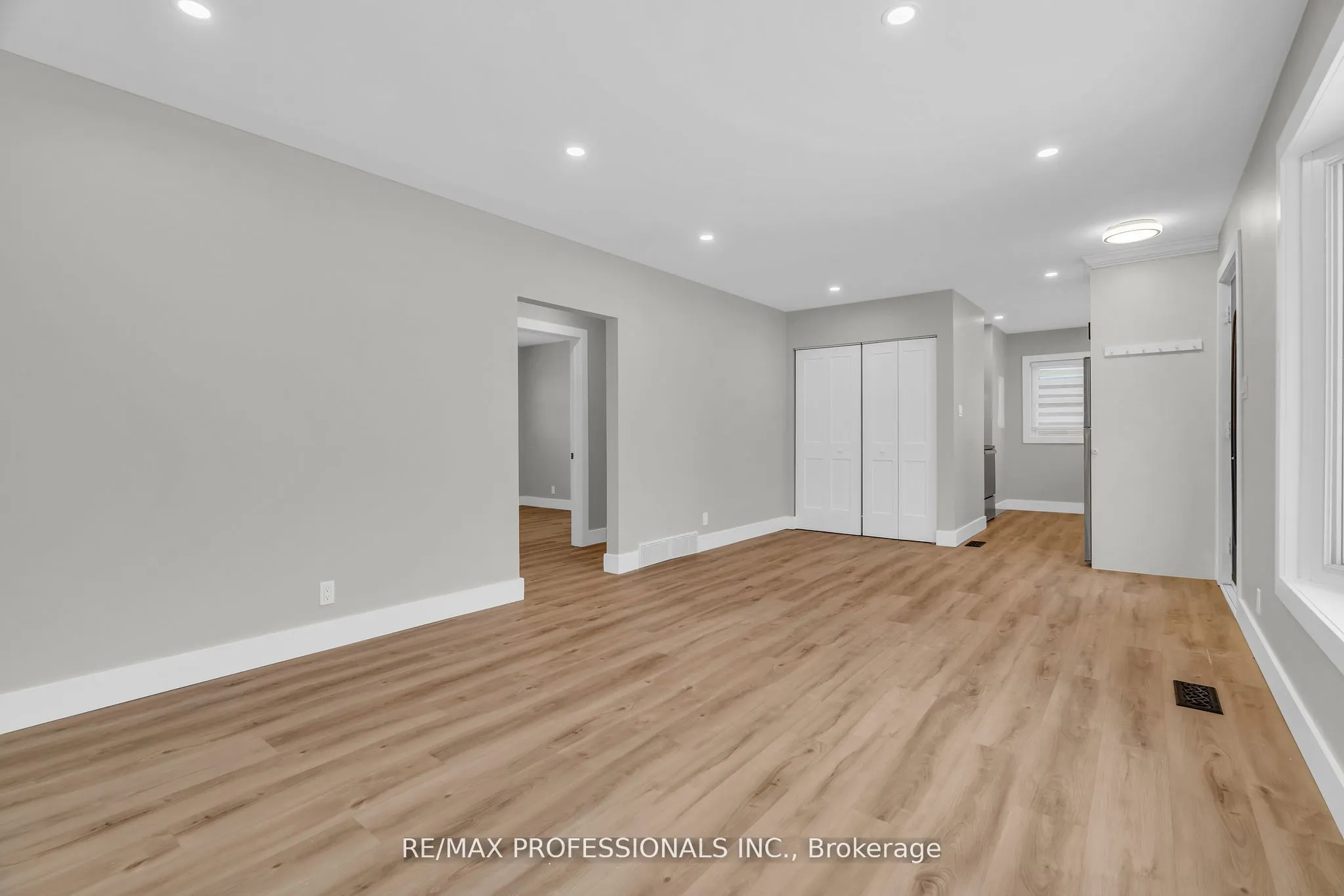 139 Byron Avenue, #Upper