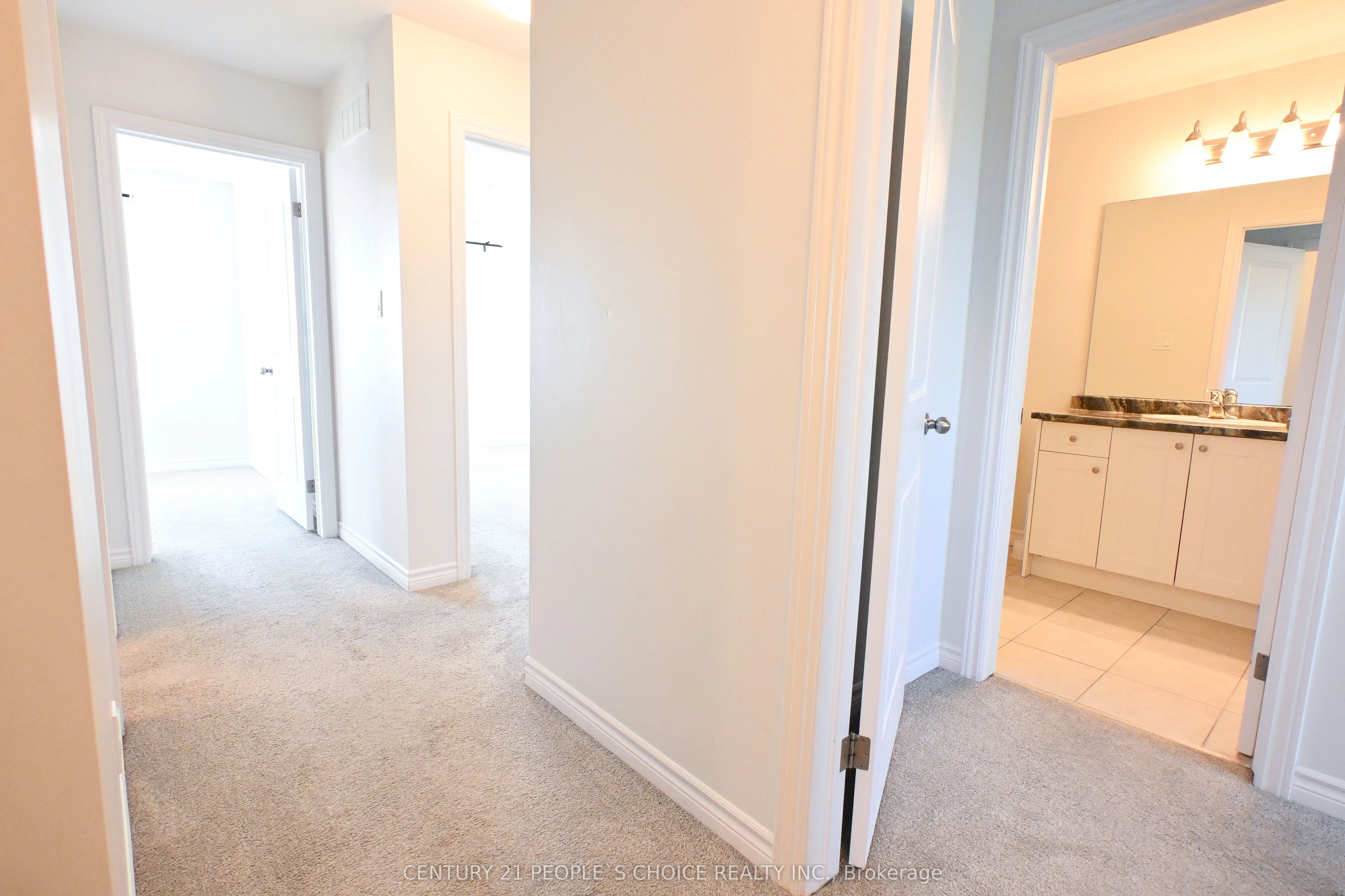 305 Kennington Way