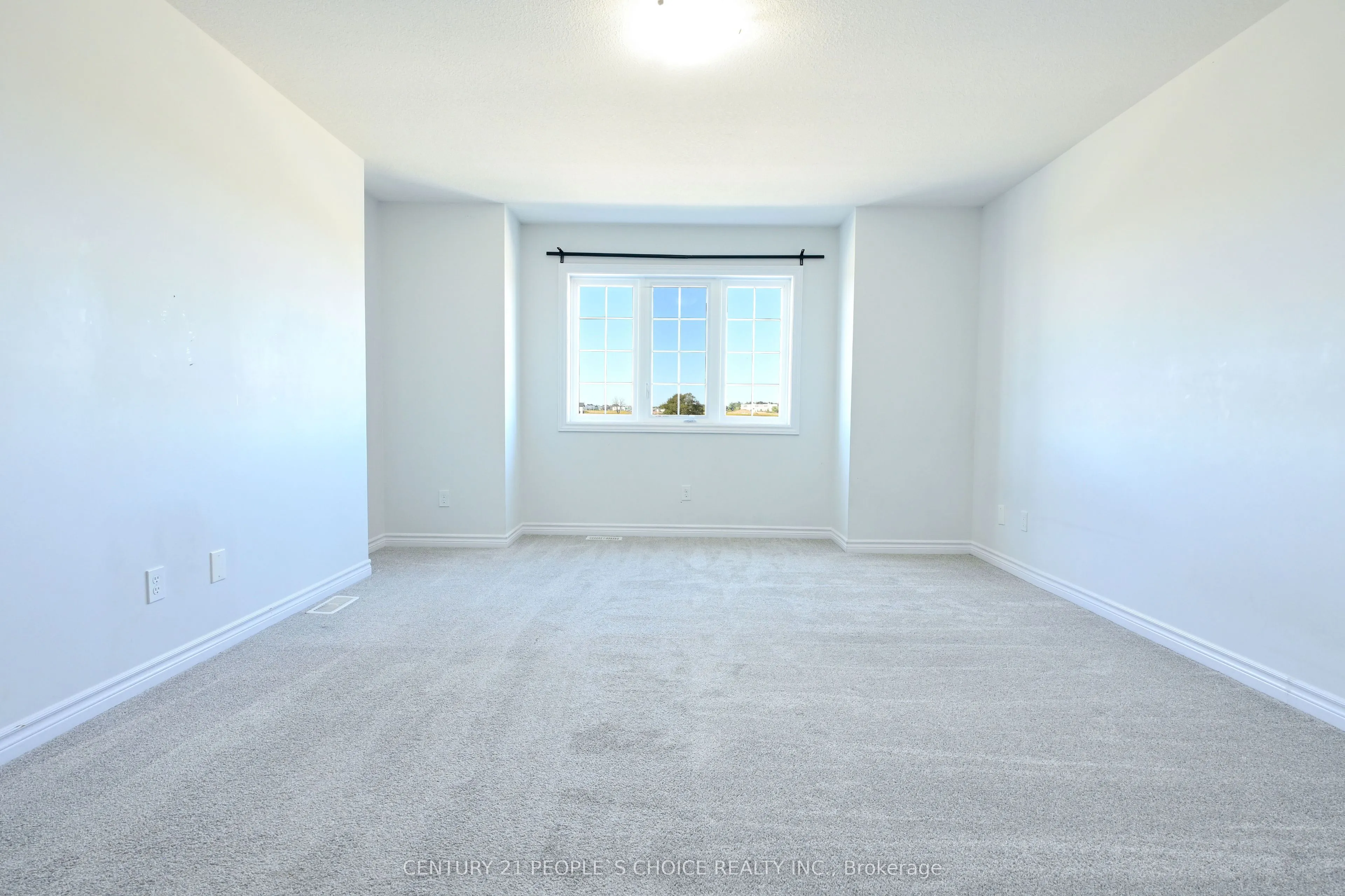 305 Kennington Way